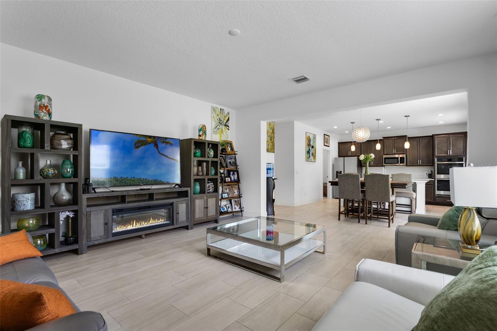 ARDMORE RESERVE PH VI A RE - Residential