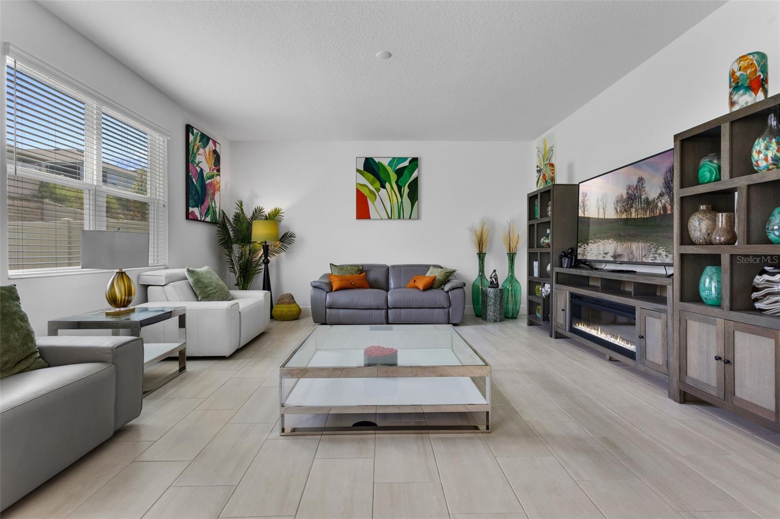 ARDMORE RESERVE PH VI A RE - Residential