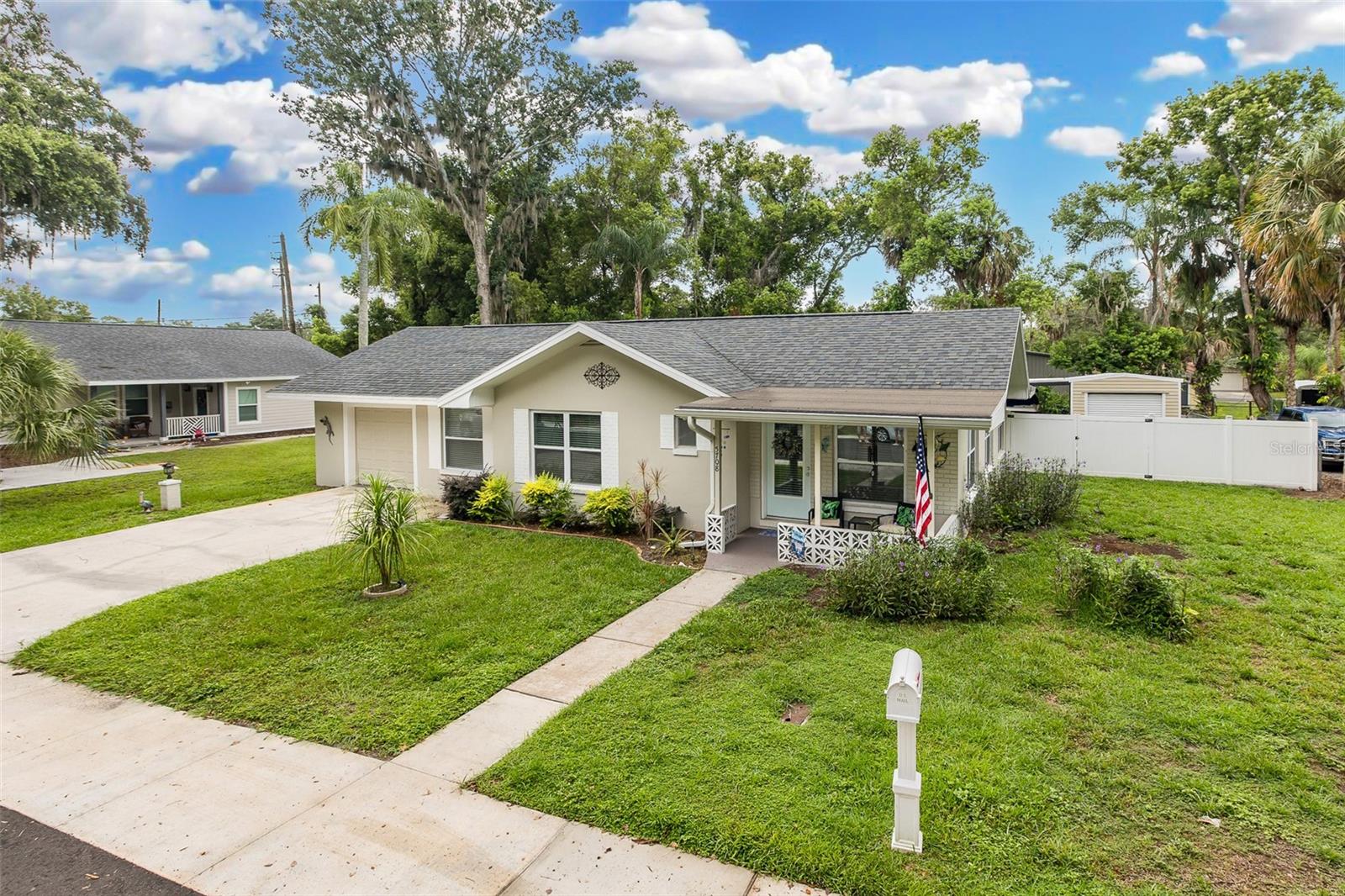 NORTHRUPS RIVER GROVE - Residential
