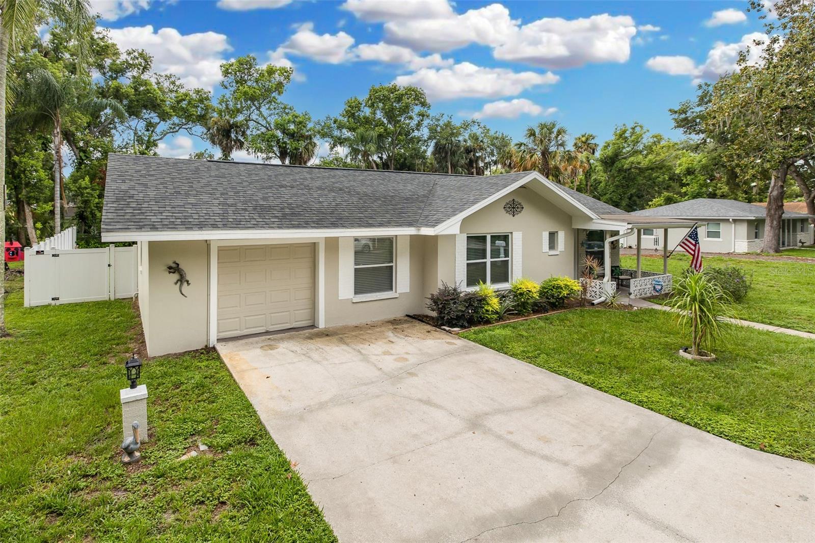 NORTHRUPS RIVER GROVE - Residential