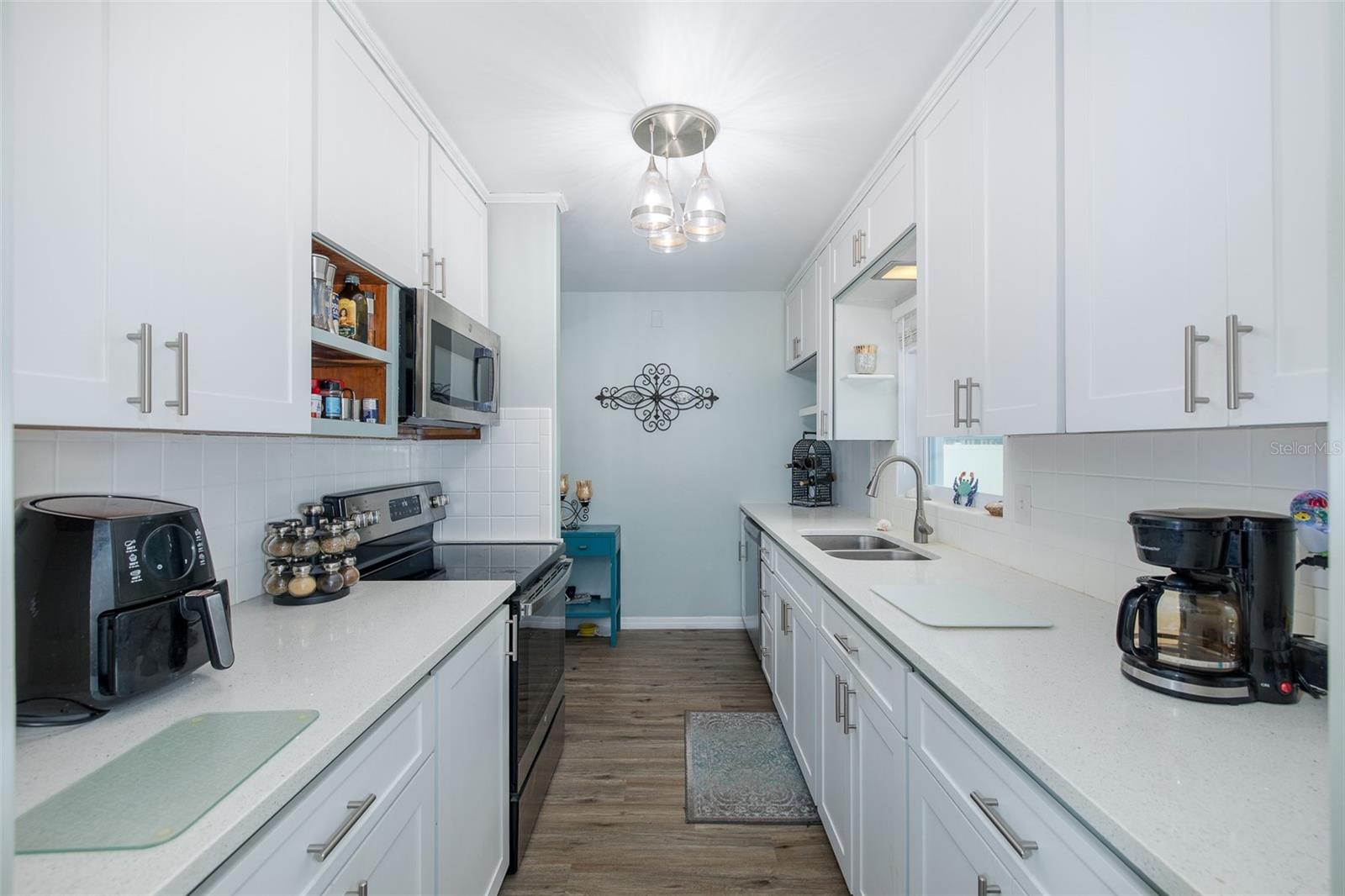 NORTHRUPS RIVER GROVE - Residential