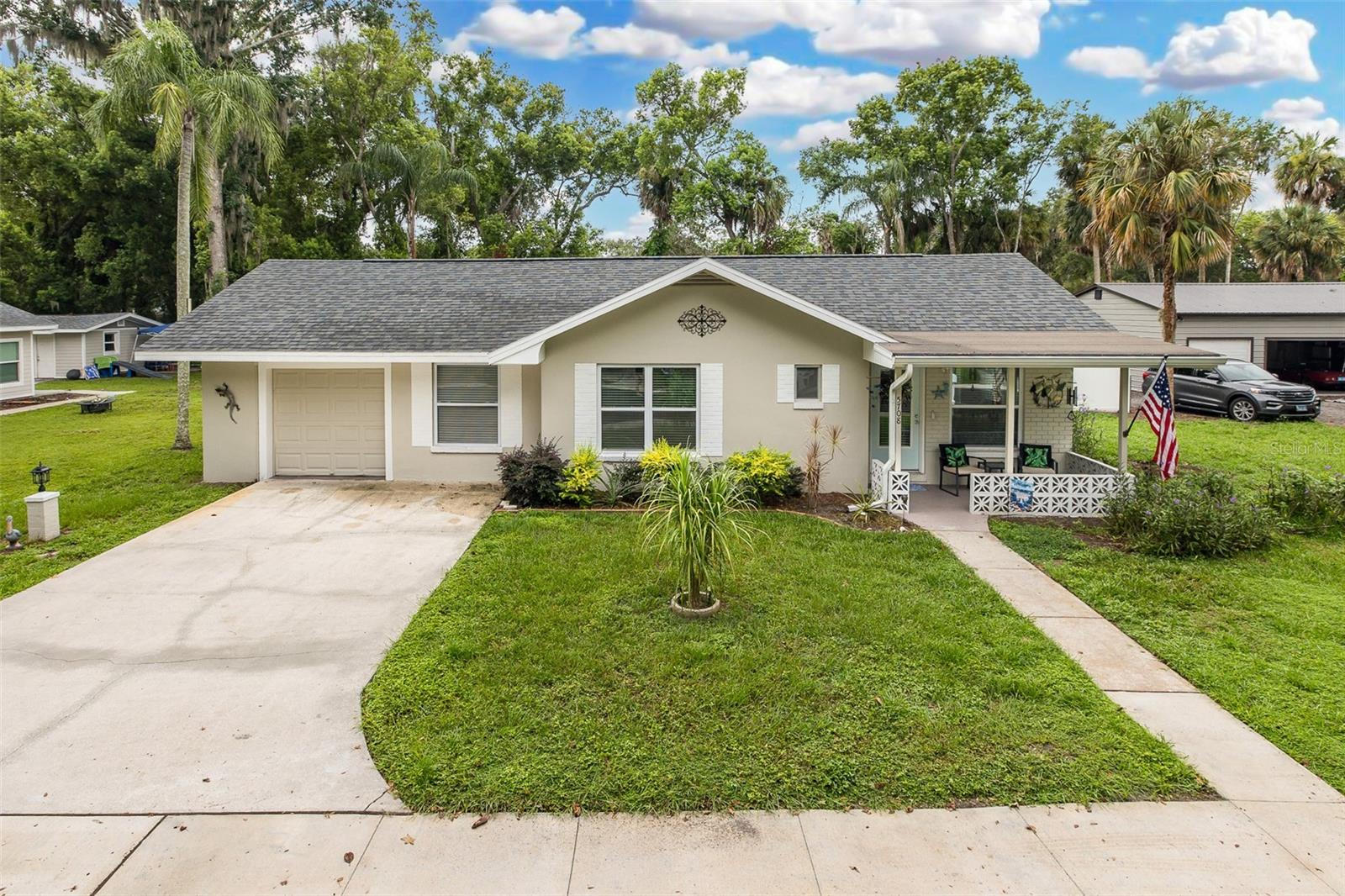 NORTHRUPS RIVER GROVE - Residential
