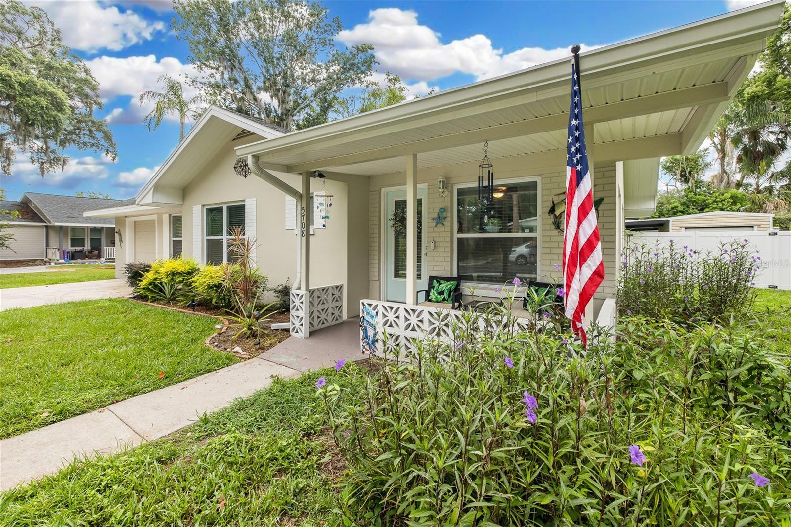 NORTHRUPS RIVER GROVE - Residential
