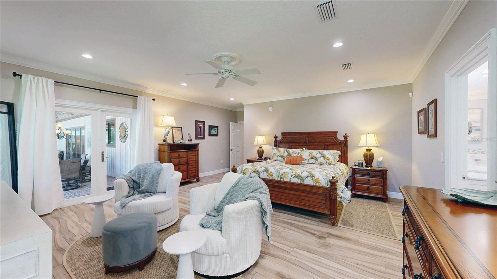 WINDERMERE OAKS - Residential