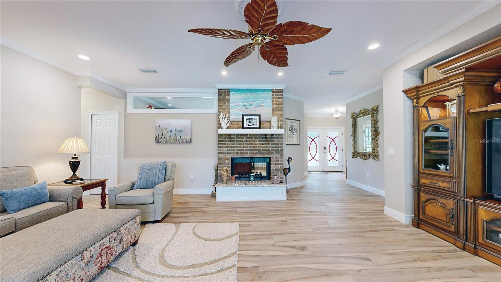 WINDERMERE OAKS - Residential