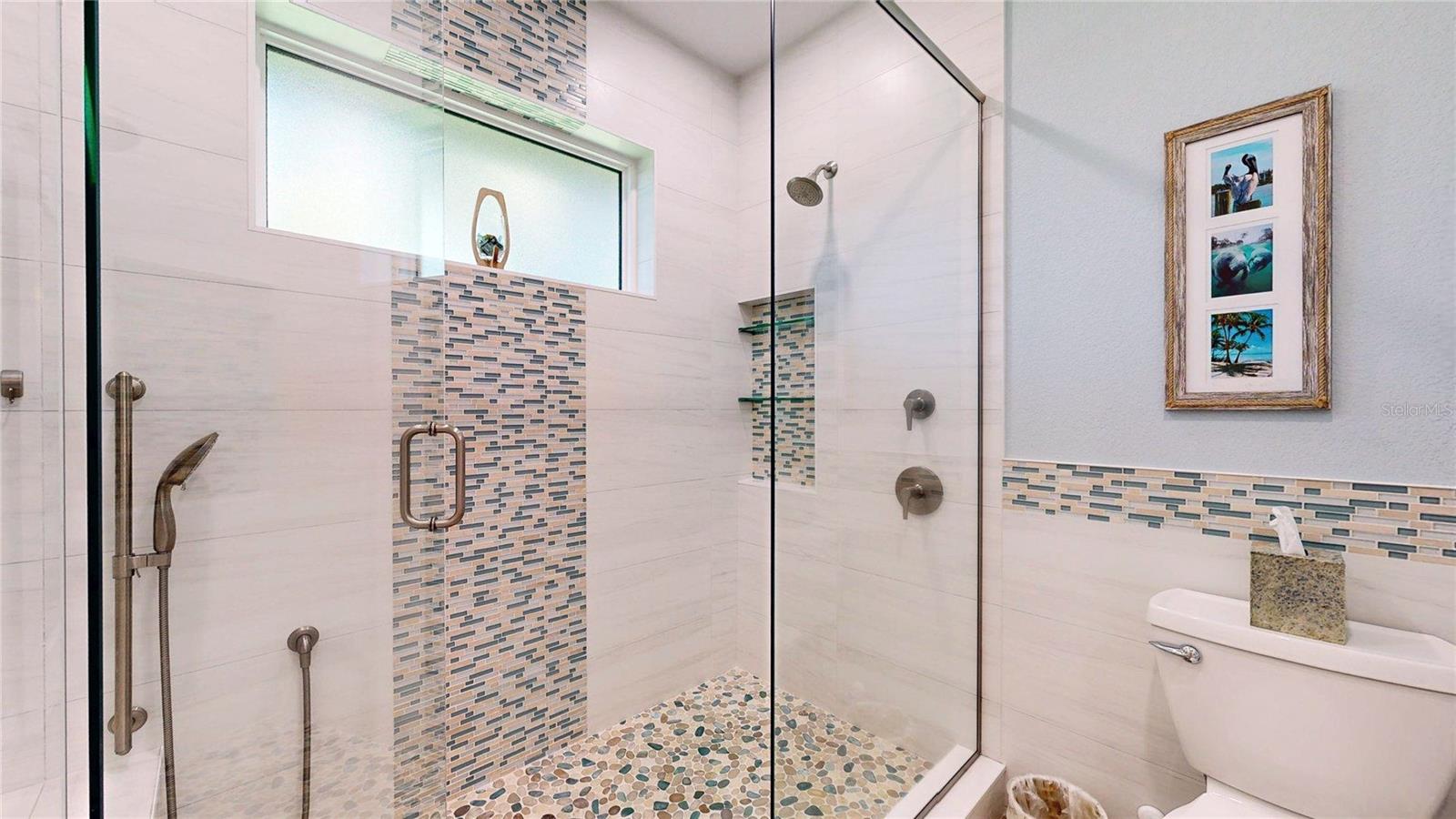 WINDERMERE OAKS - Residential