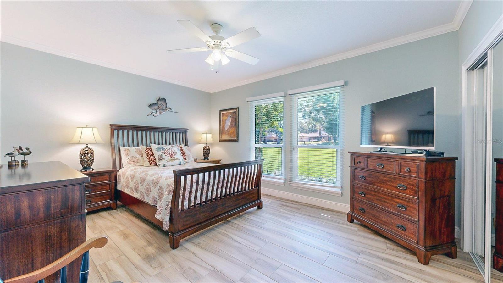 WINDERMERE OAKS - Residential