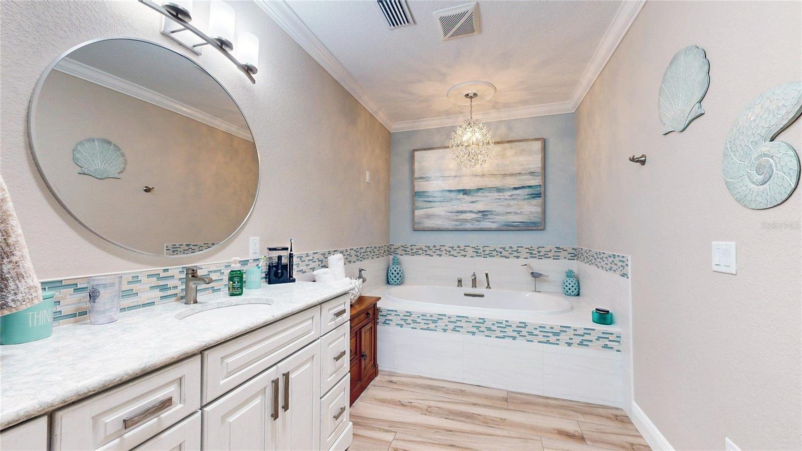 WINDERMERE OAKS - Residential
