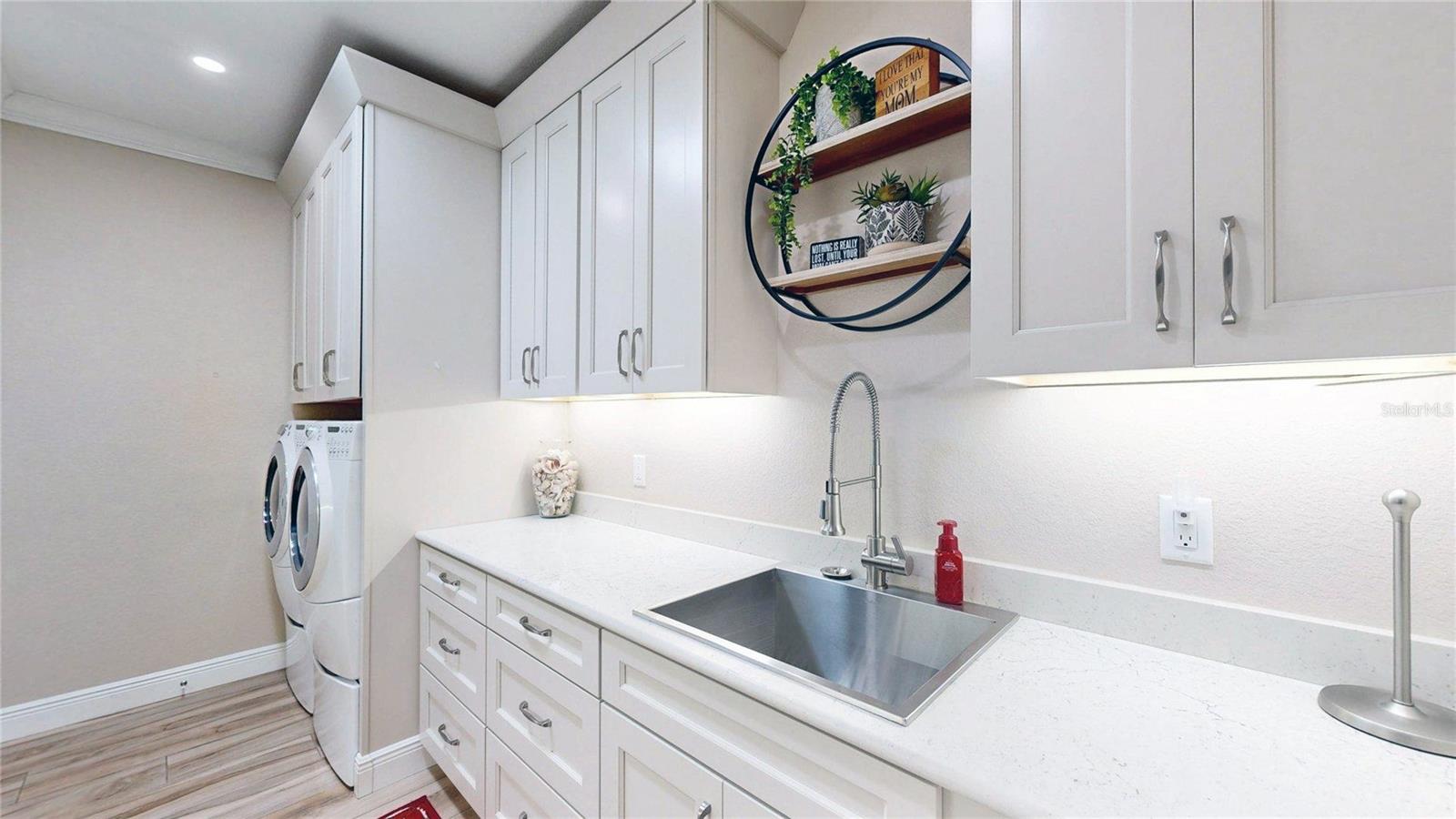 WINDERMERE OAKS - Residential