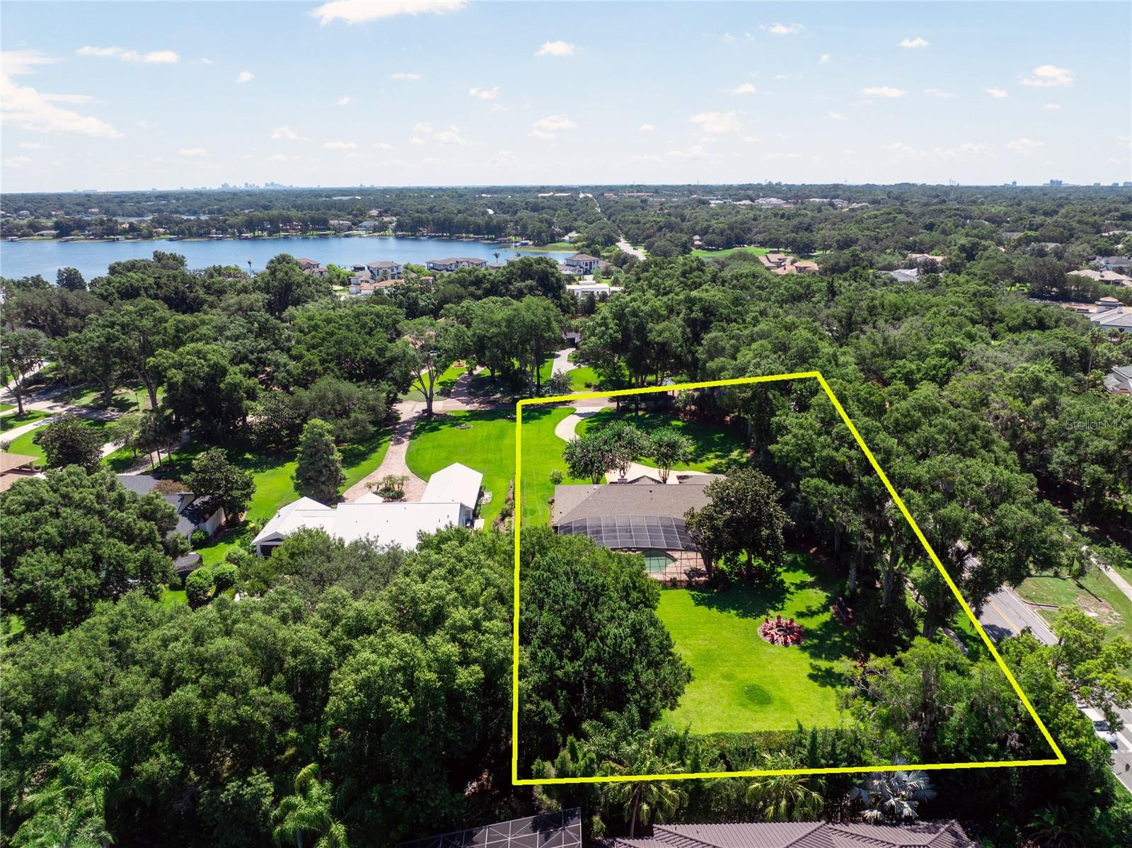 WINDERMERE OAKS - Residential