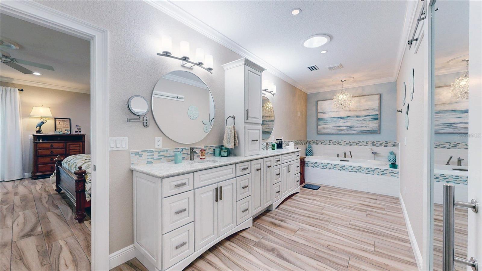 WINDERMERE OAKS - Residential