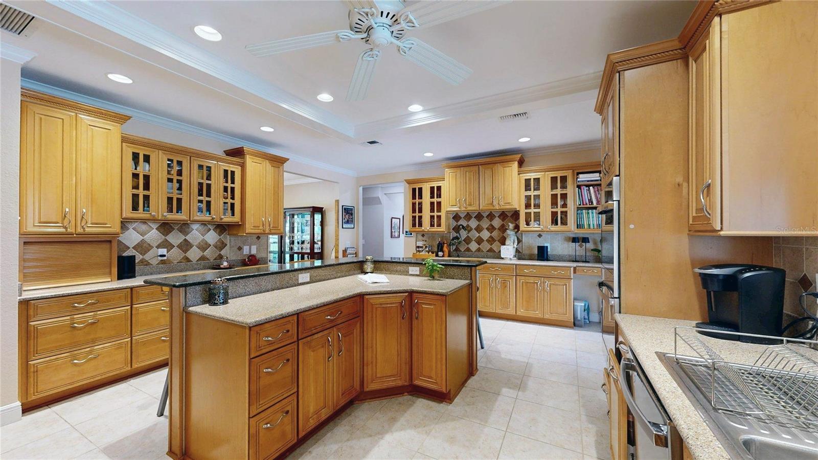 WINDERMERE OAKS - Residential