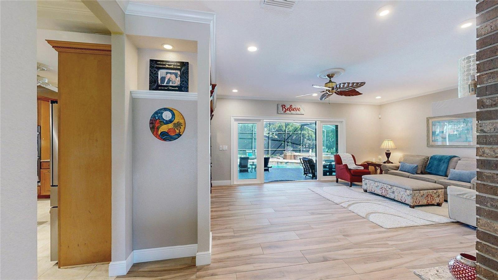 WINDERMERE OAKS - Residential
