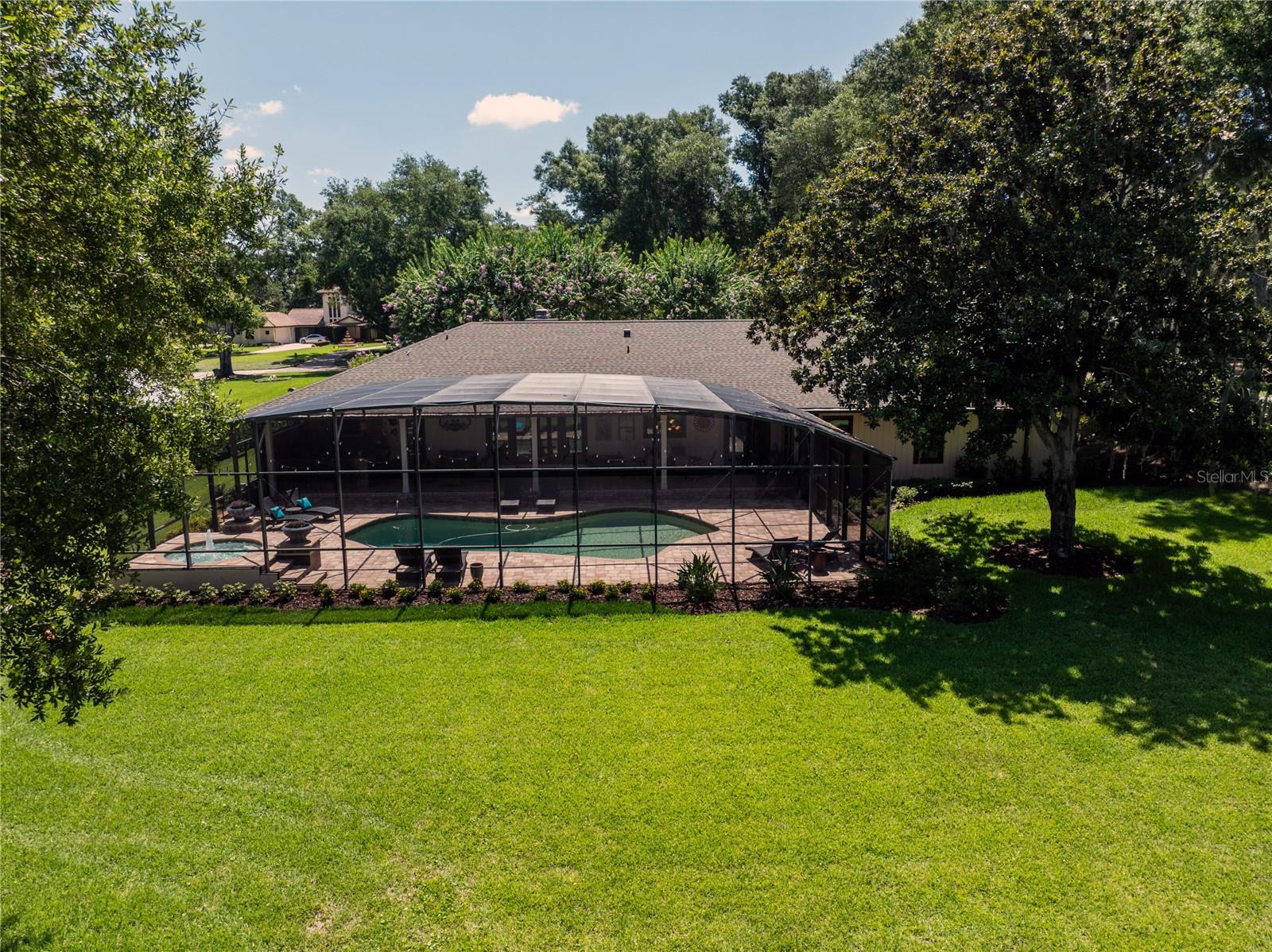 WINDERMERE OAKS - Residential