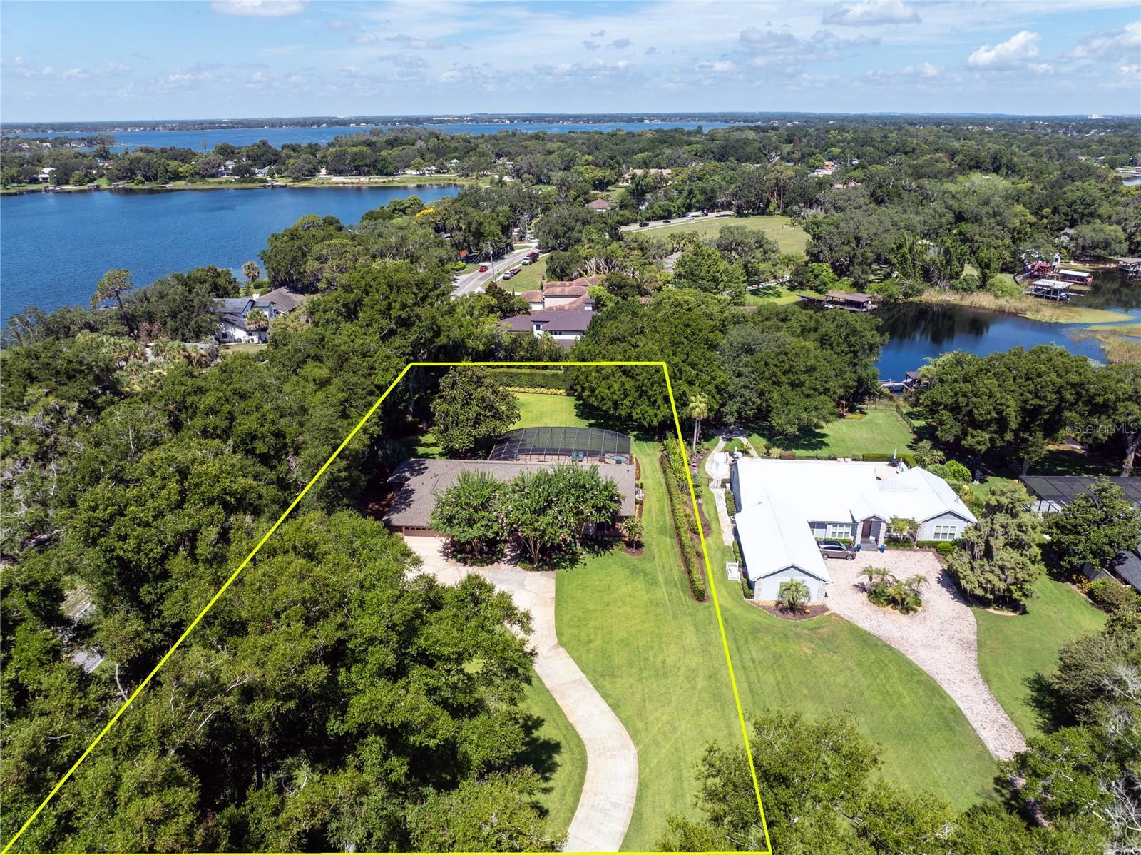 WINDERMERE OAKS - Residential