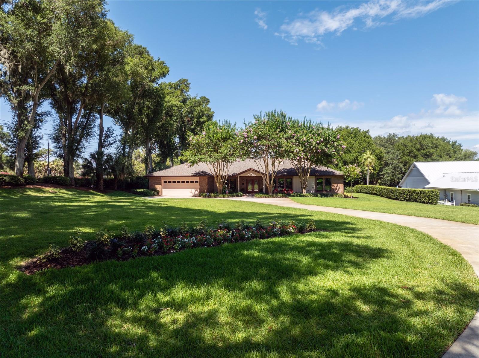 WINDERMERE OAKS - Residential