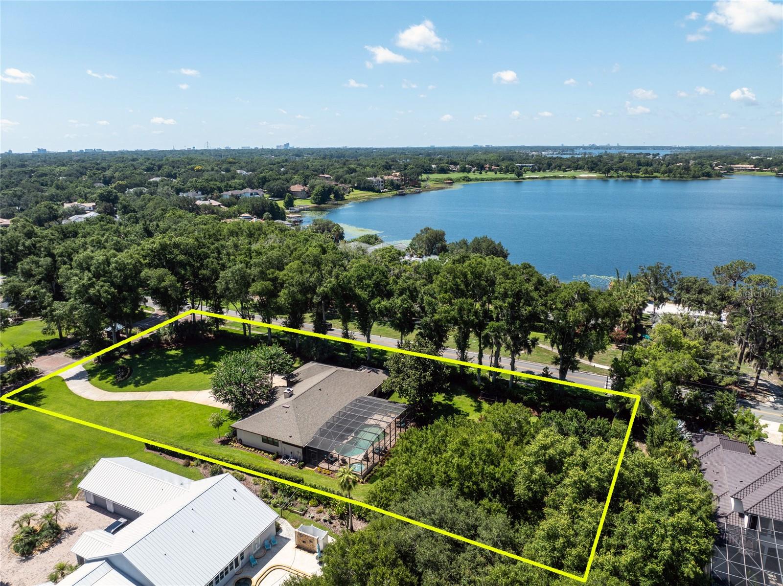WINDERMERE OAKS - Residential