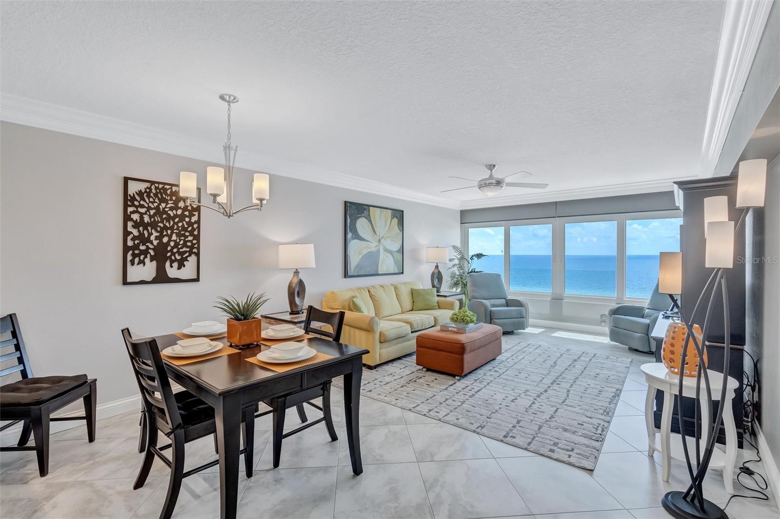HORIZONS WEST - Residential