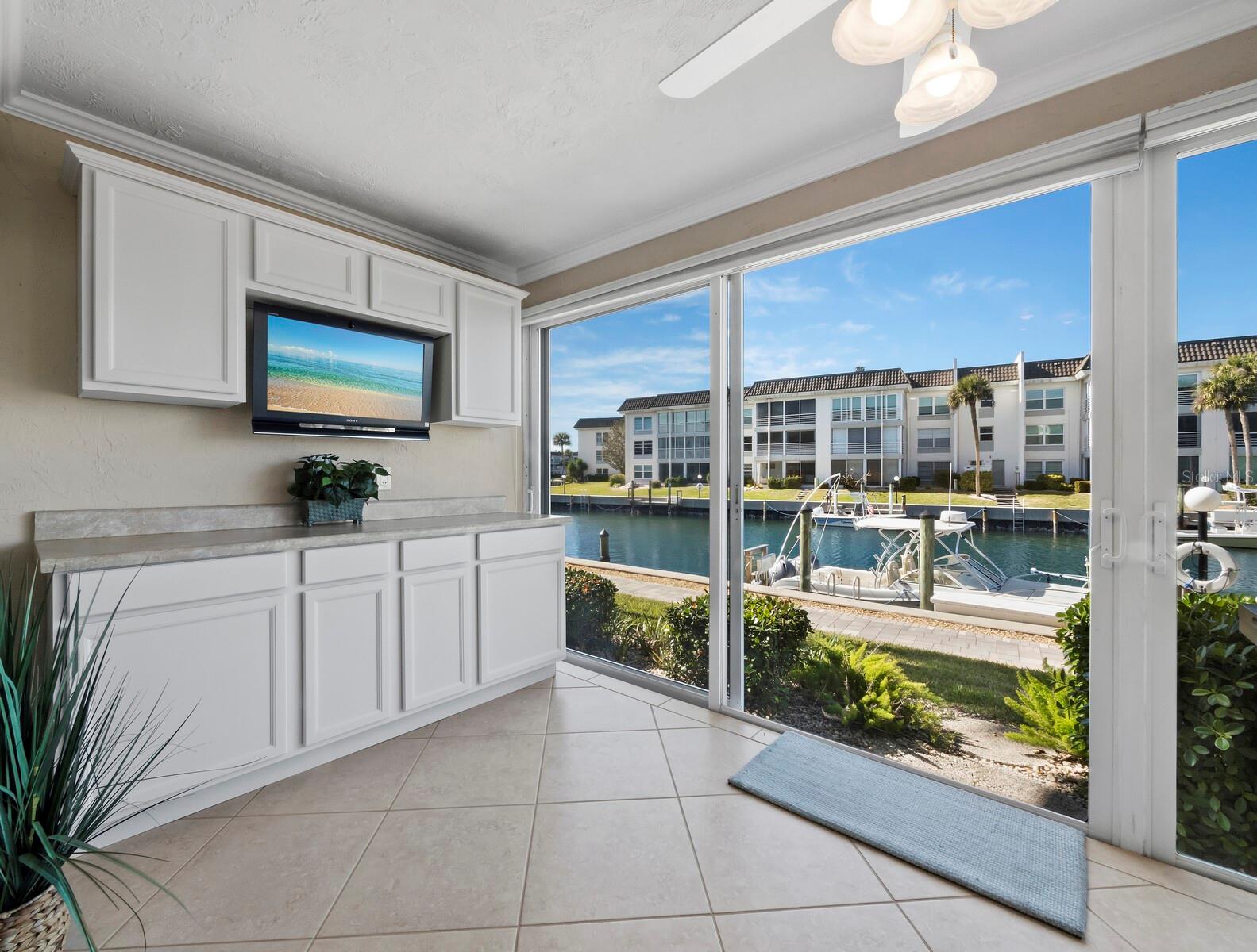 LONGBOAT HARBOUR - Residential