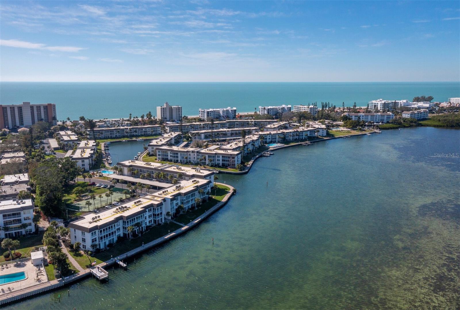 LONGBOAT HARBOUR - Residential