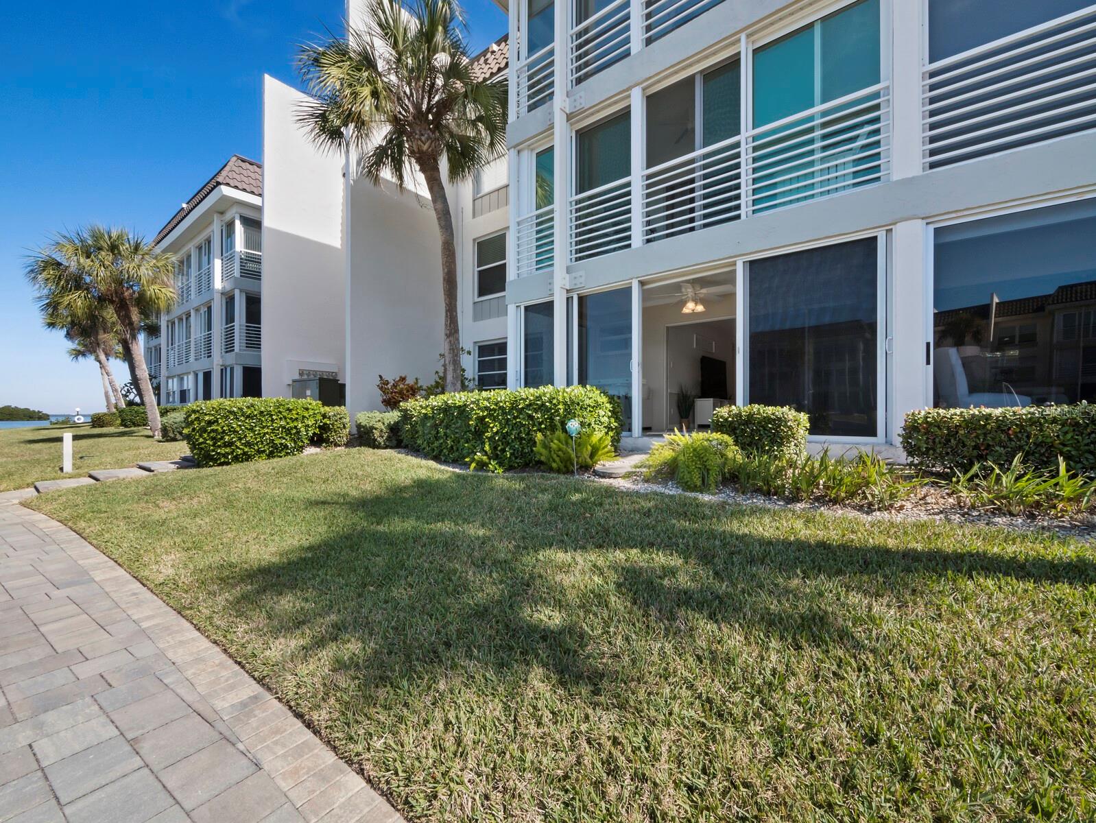 LONGBOAT HARBOUR - Residential