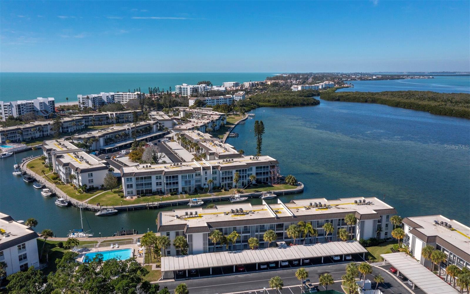 LONGBOAT HARBOUR - Residential