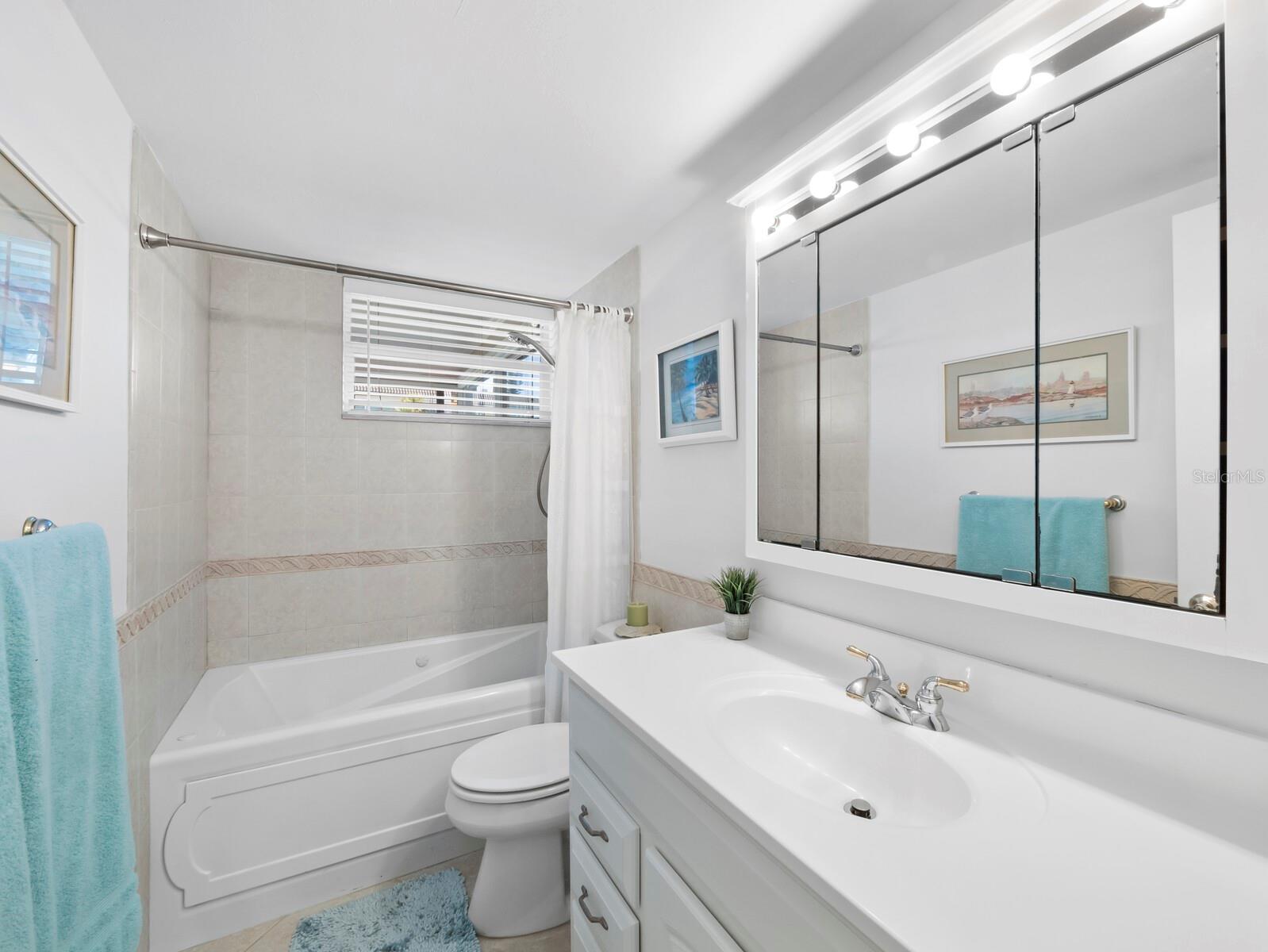 LONGBOAT HARBOUR - Residential