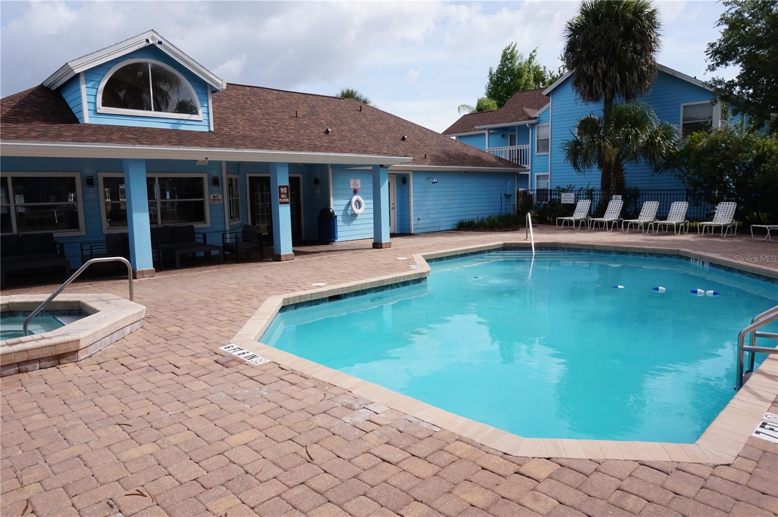 VILLAS AT SOMERSET THE - Residential