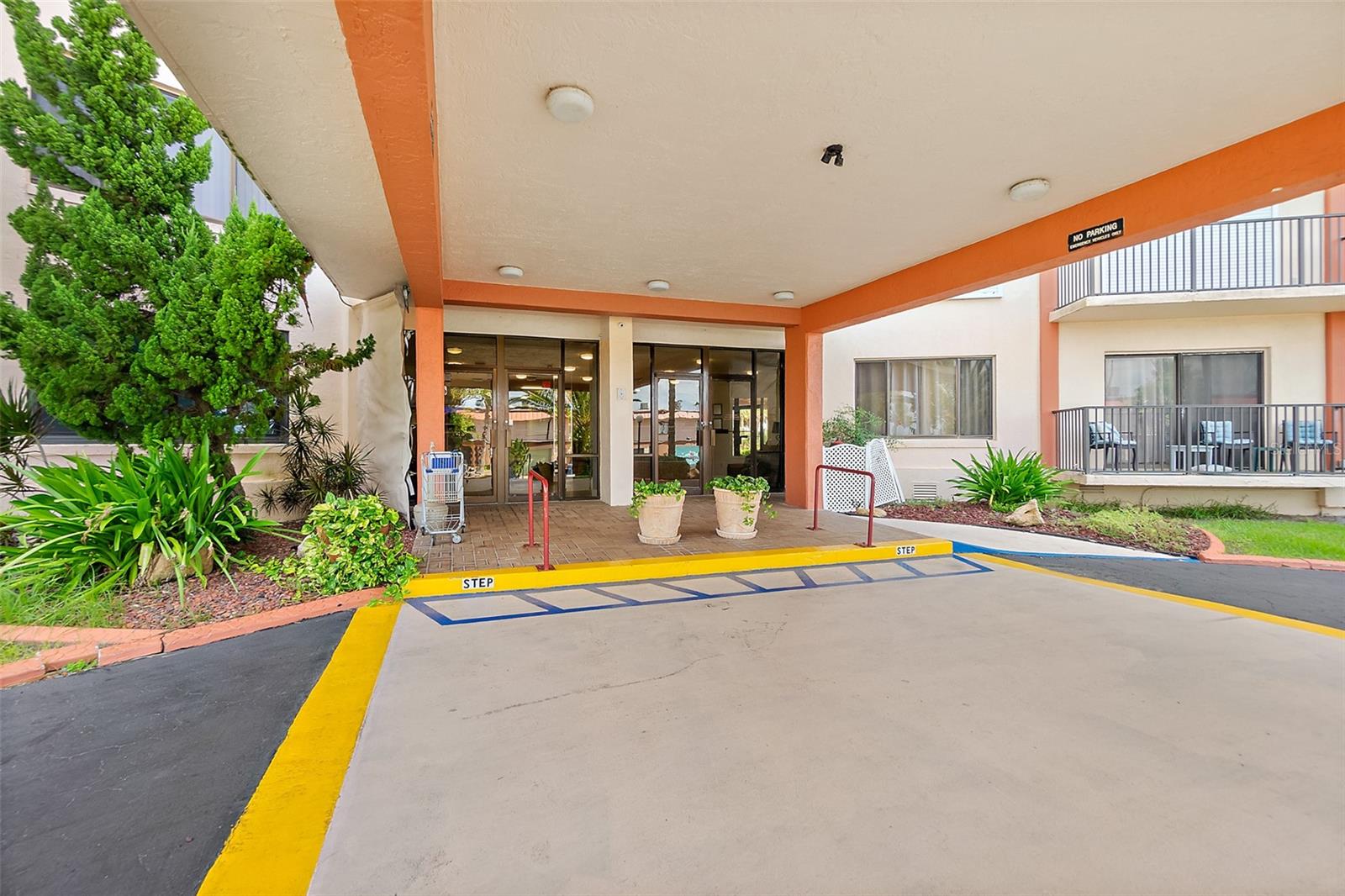 OCEAN VIEW MANOR CONDO - Residential Lease