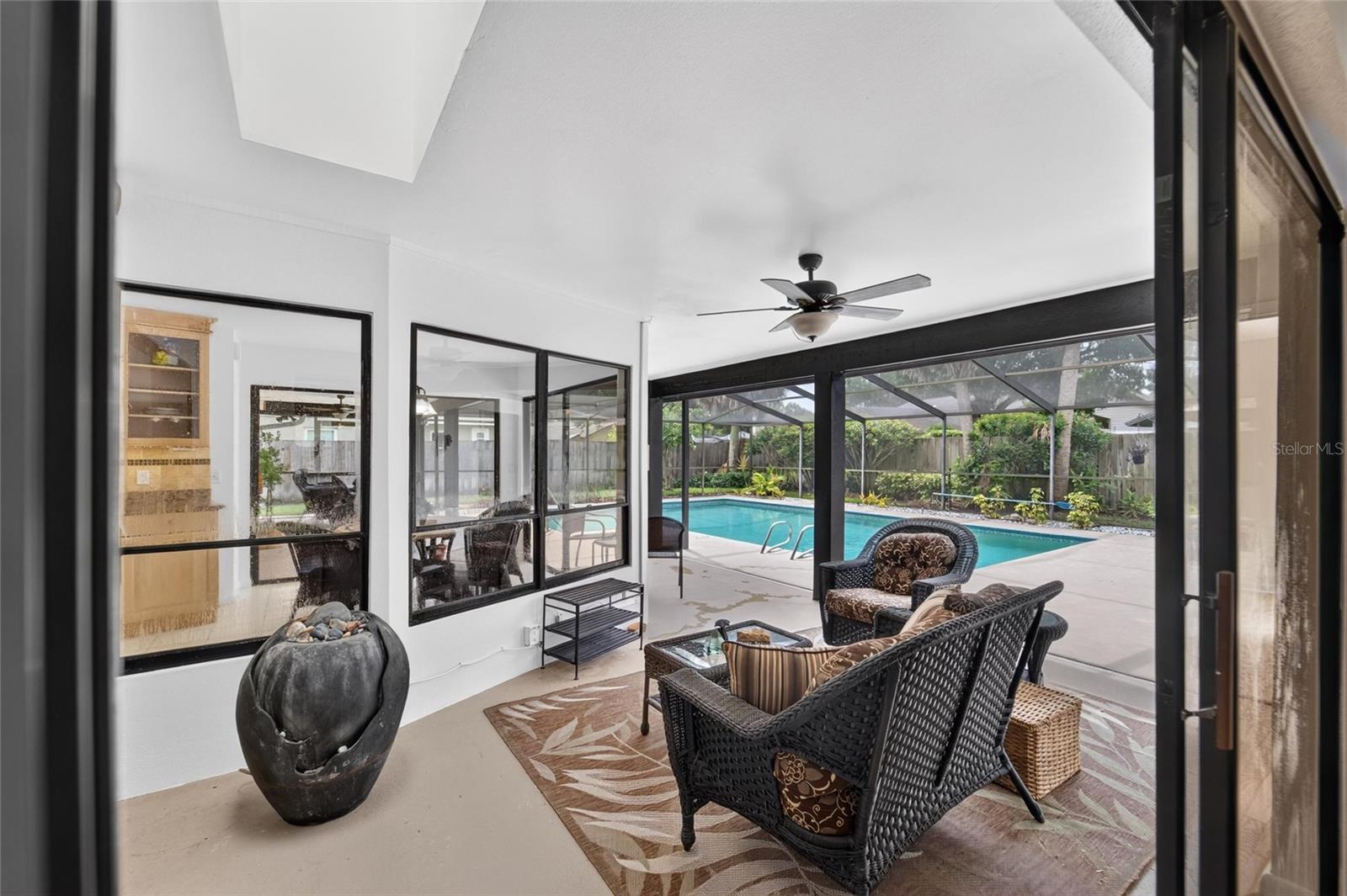LAKE MAGDALENE MANORS - Residential