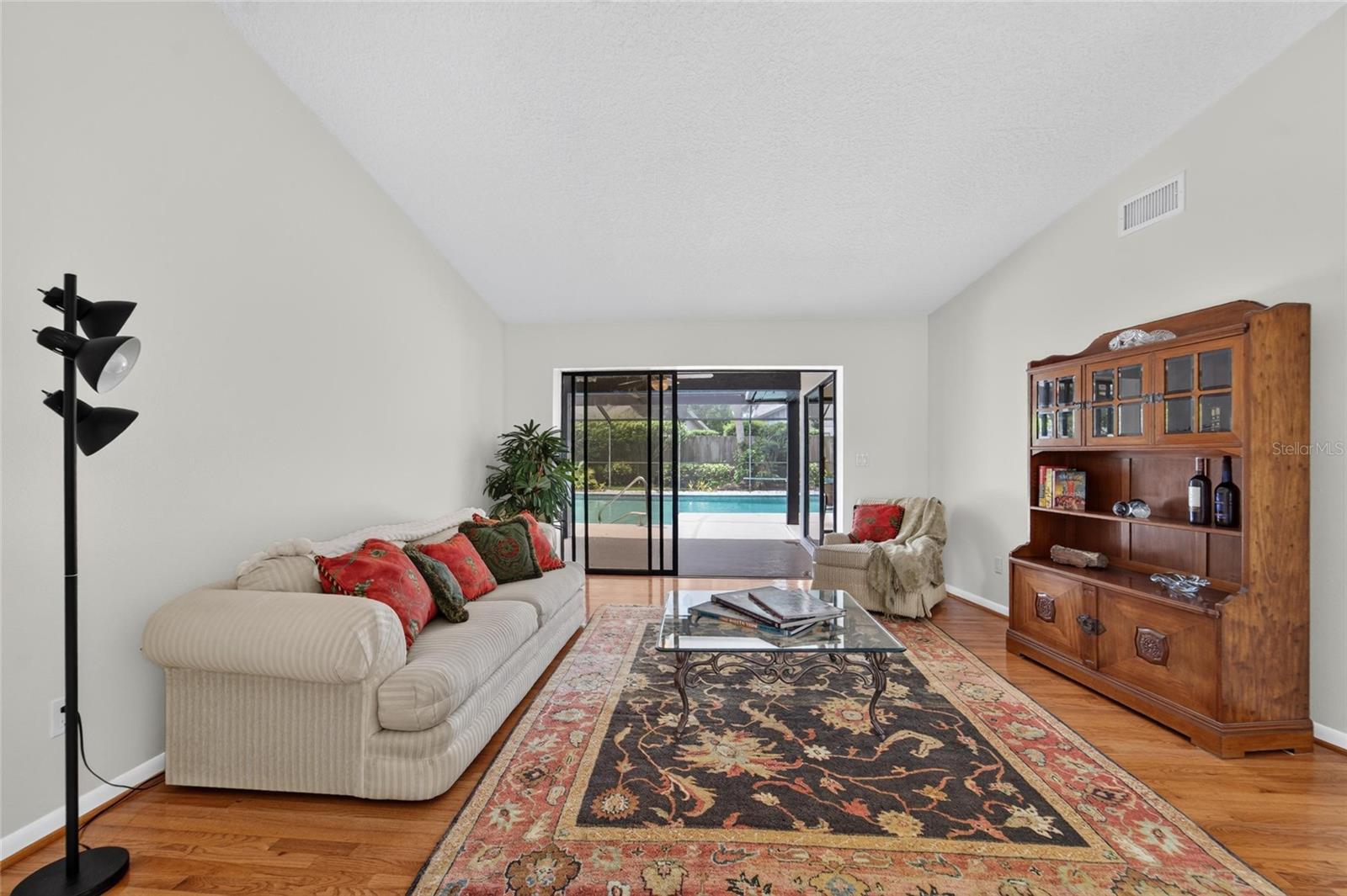 LAKE MAGDALENE MANORS - Residential