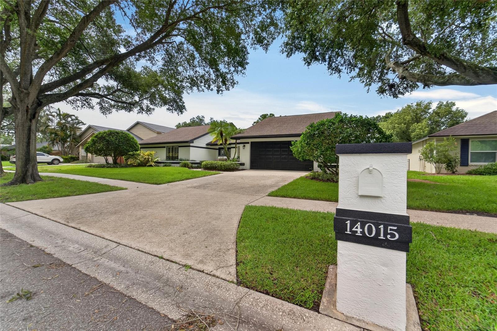 LAKE MAGDALENE MANORS - Residential