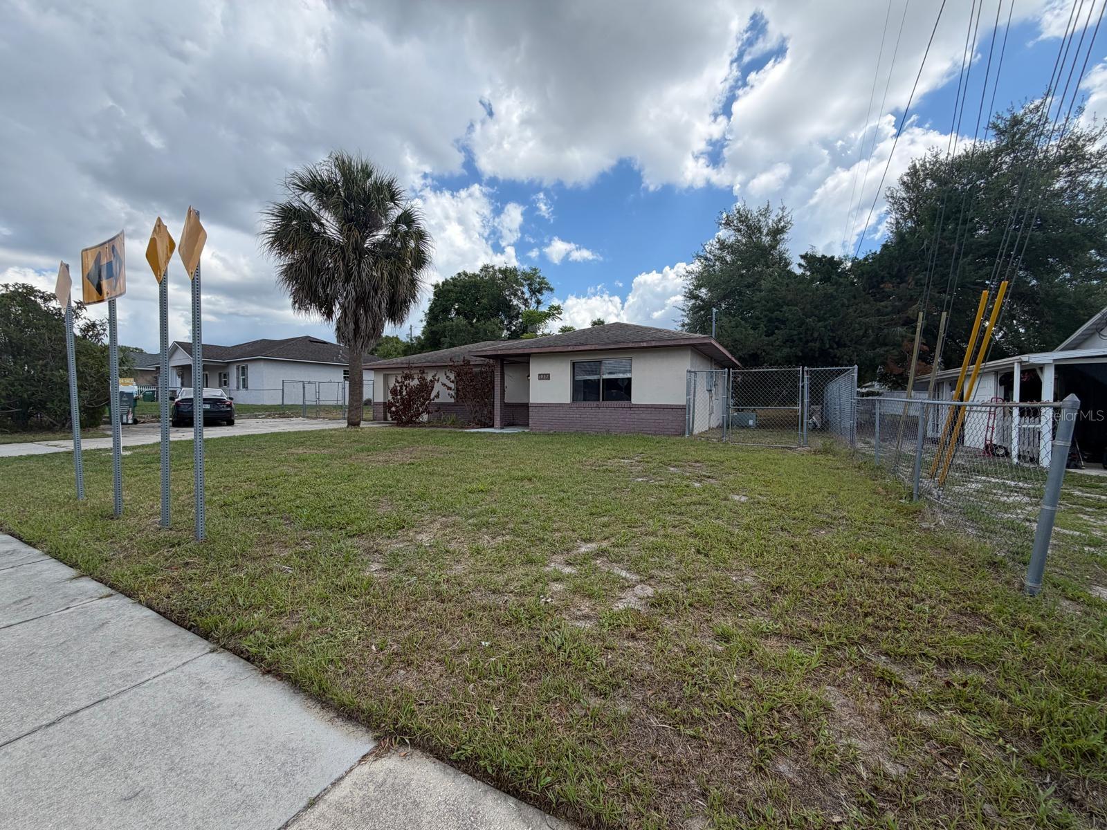 DELTONA LAKES UNIT 13 - Residential