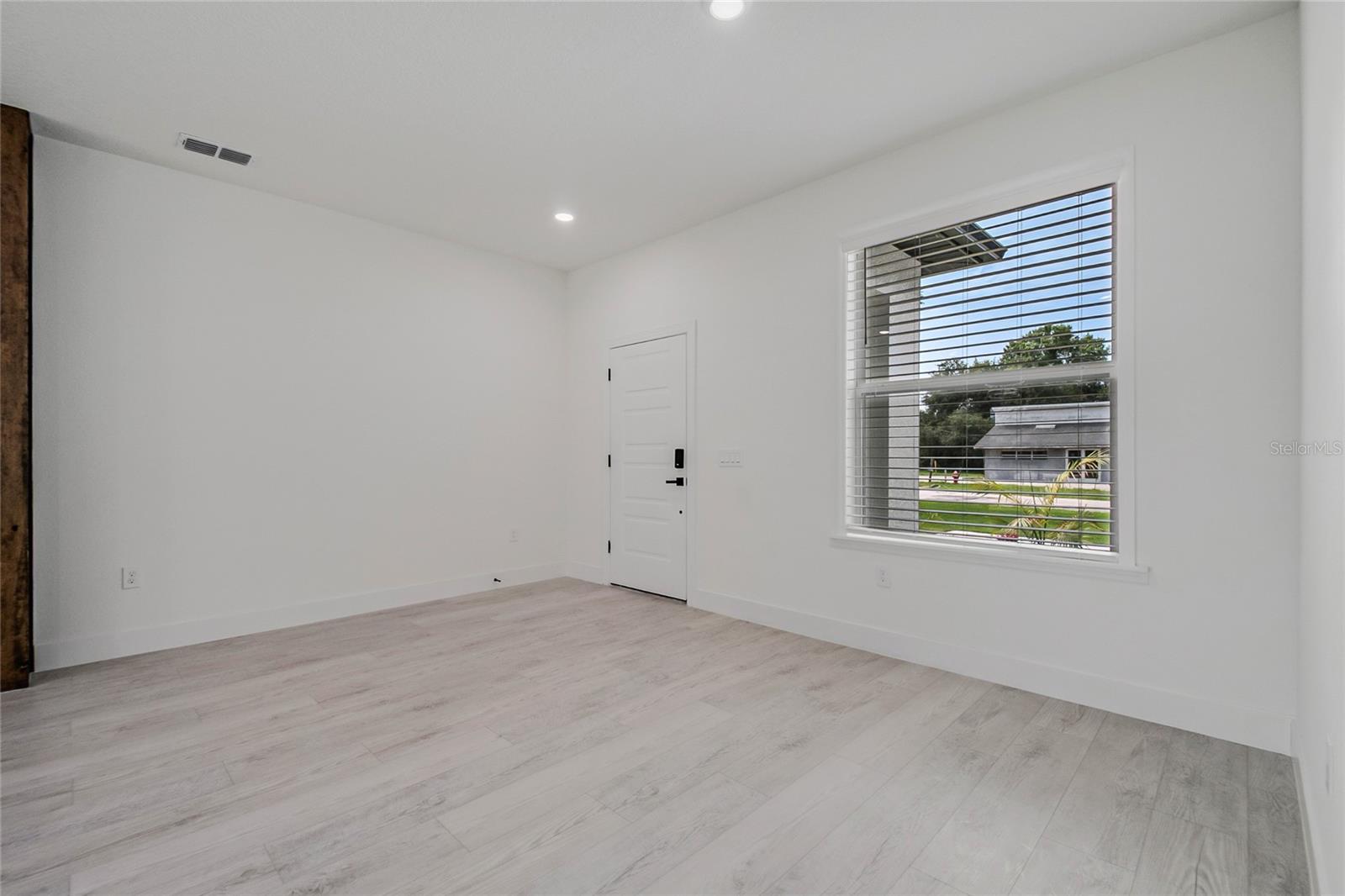 HOWEY W J LAND CO 01 ADD DUNDEE - Residential