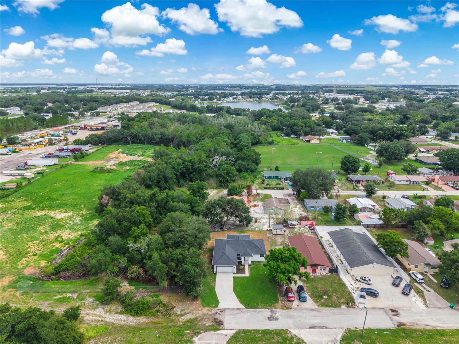 HOWEY W J LAND CO 01 ADD DUNDEE - Residential