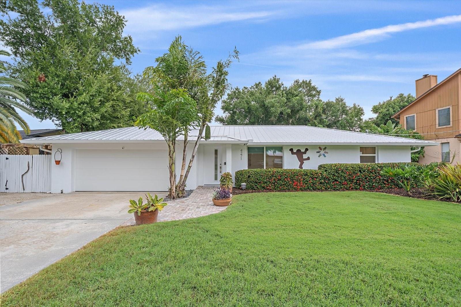 LAKE SARASOTA - Residential