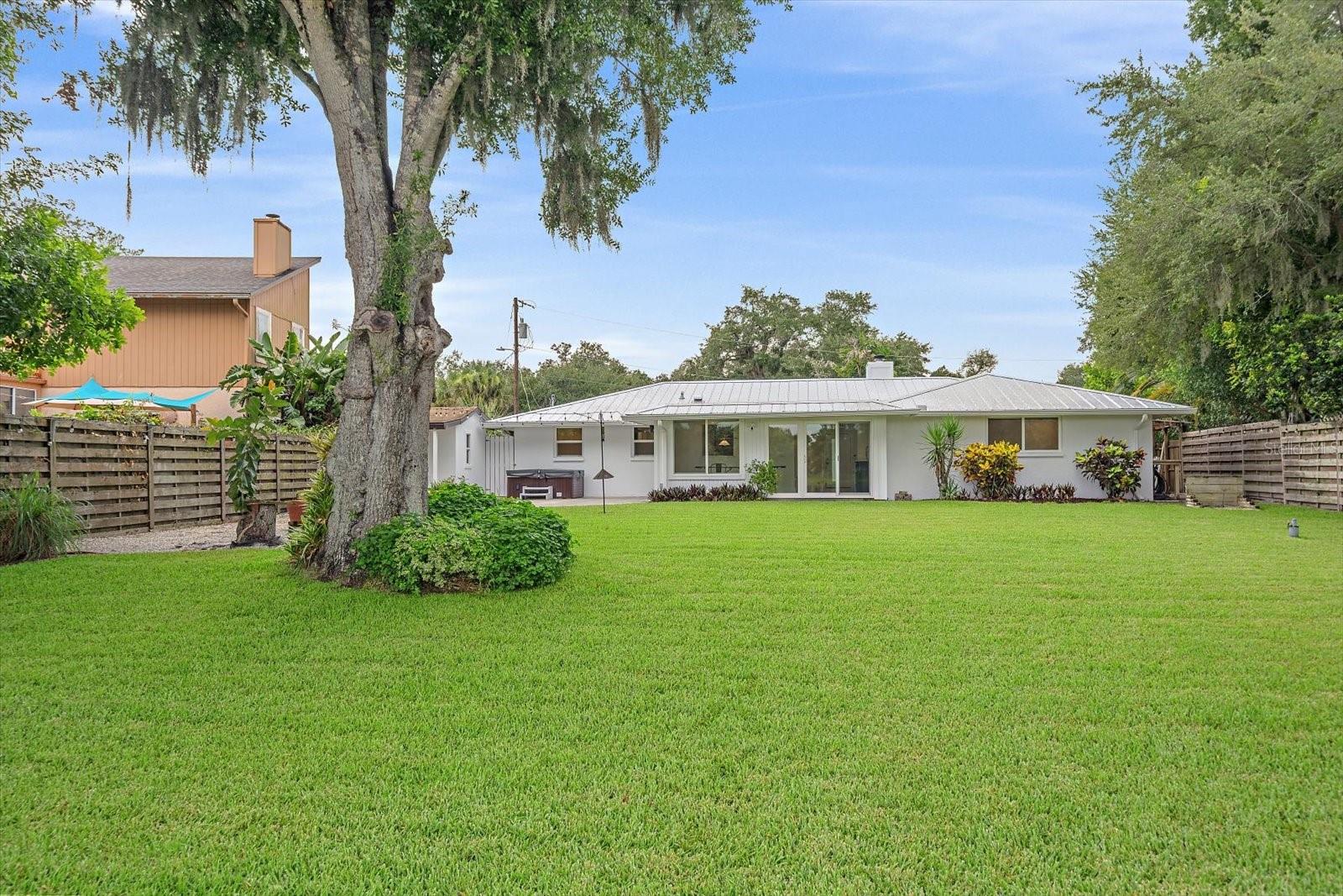 LAKE SARASOTA - Residential