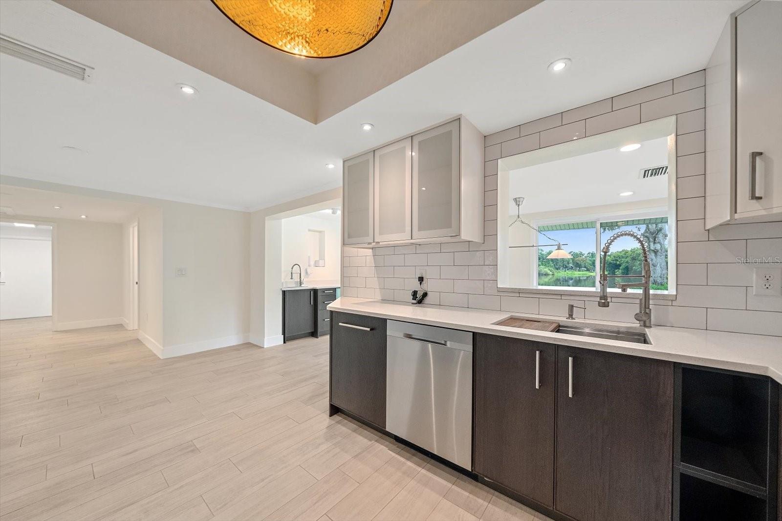 LAKE SARASOTA - Residential