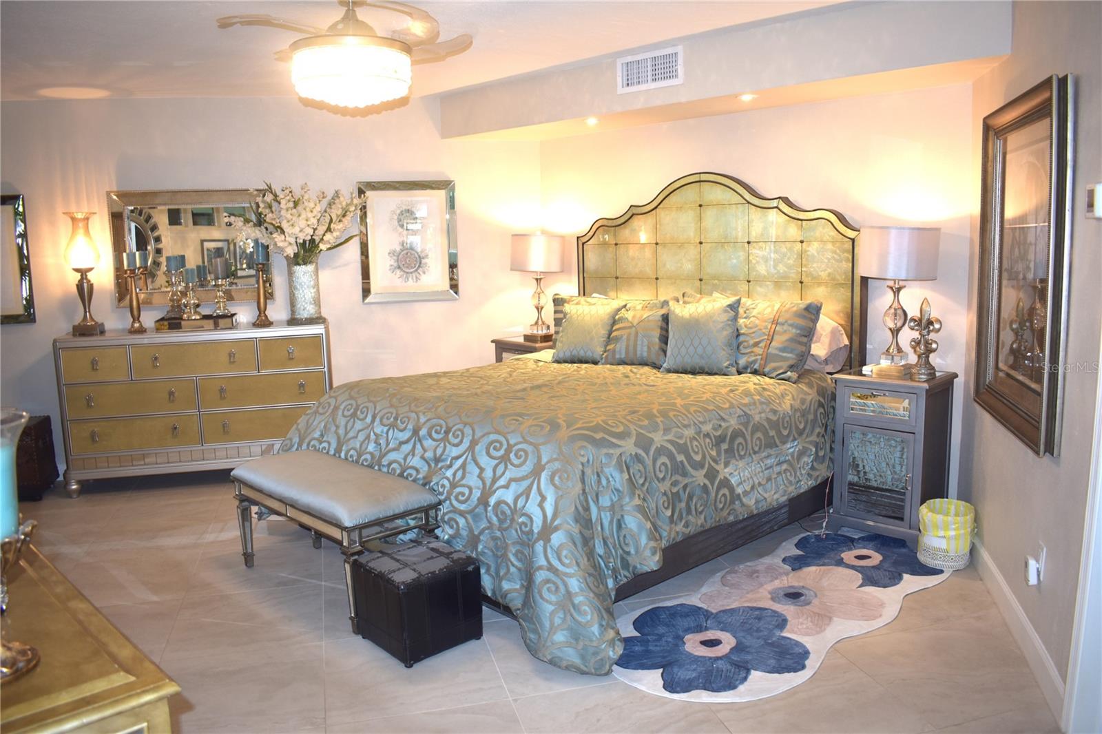 SUNNYBROOK FARMS - Residential