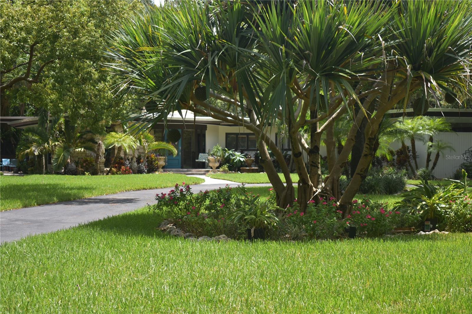 SUNNYBROOK FARMS - Residential