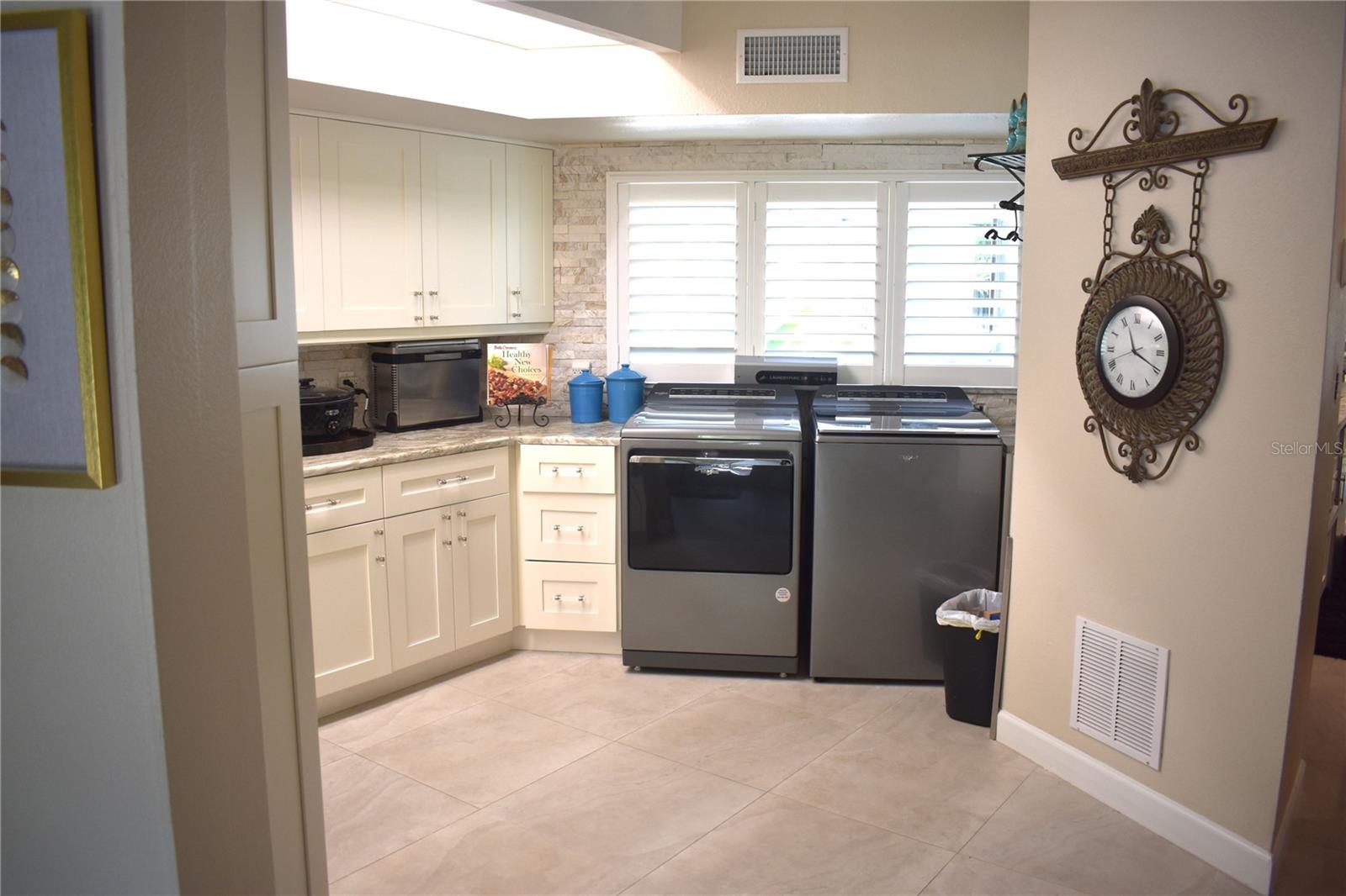 SUNNYBROOK FARMS - Residential