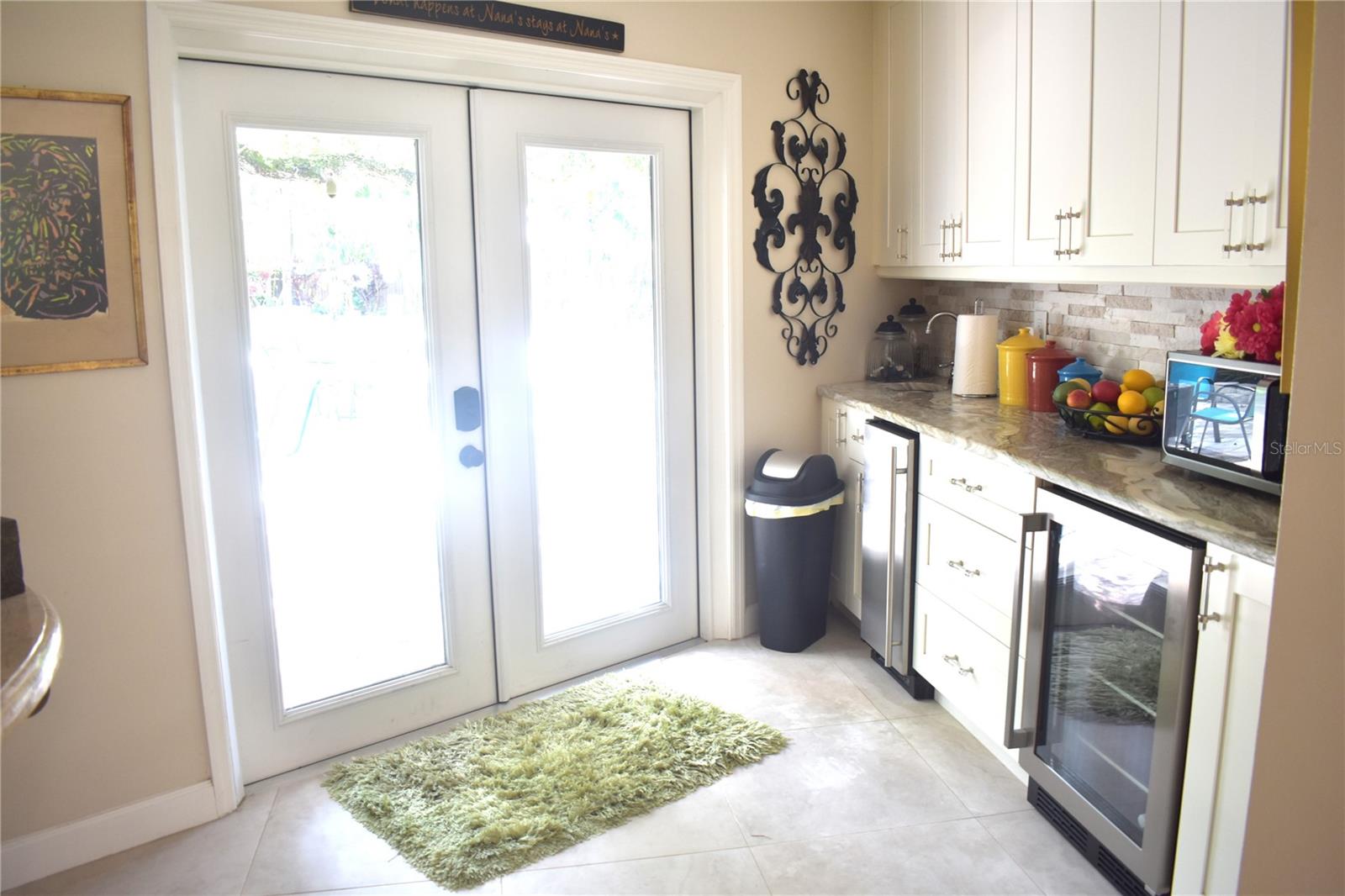 SUNNYBROOK FARMS - Residential