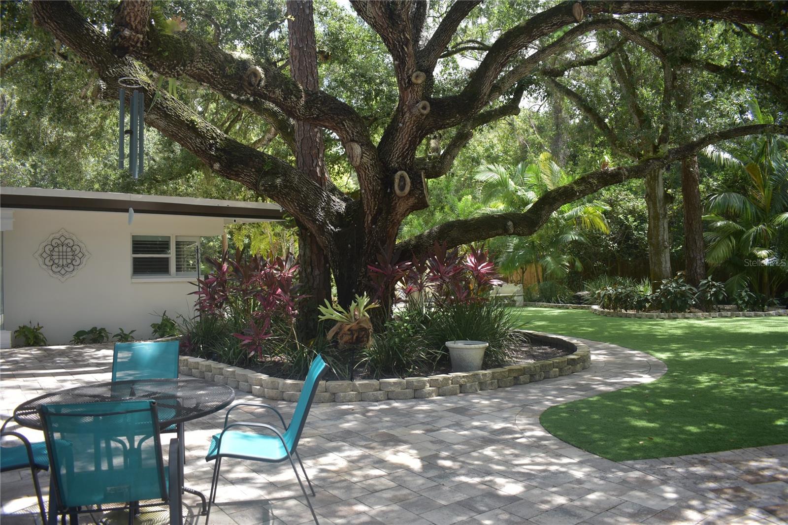 SUNNYBROOK FARMS - Residential
