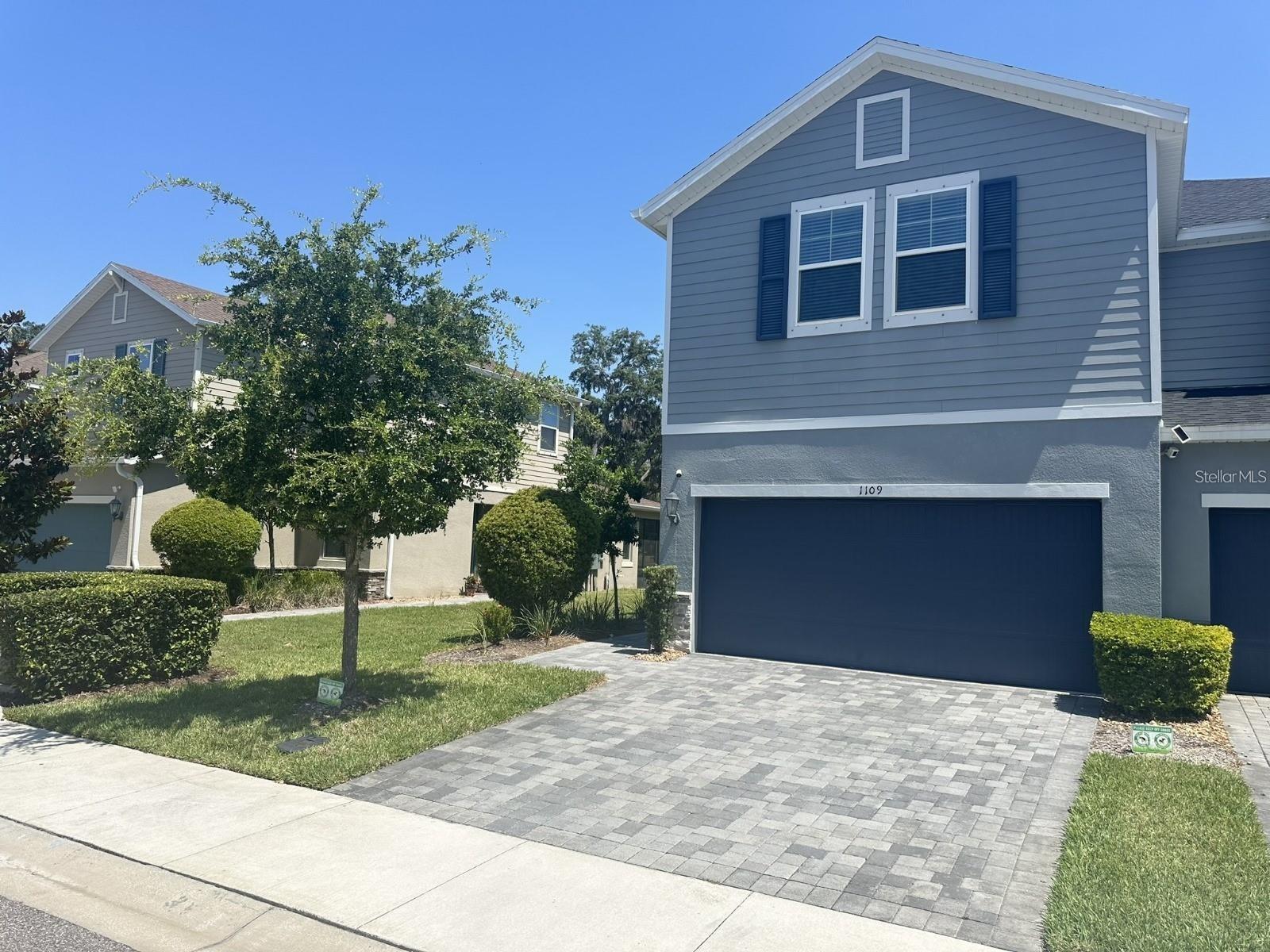 Step inside this beautiful Fremont home and be welcomed by an impressive two-story foyer that creates a bright and inviting first impression. Abundant windows throughout the home fill the living spaces with natural light, enhancing the open-concept kitchen and spacious upstairs loft. Located within the gated community of Bearss Landing, residents enjoy convenient access to a variety of shopping, dining, and entertainment options. Ideally situated near I-275, this desirable community also offers an easy commute to downtown Tampa and surrounding areas.