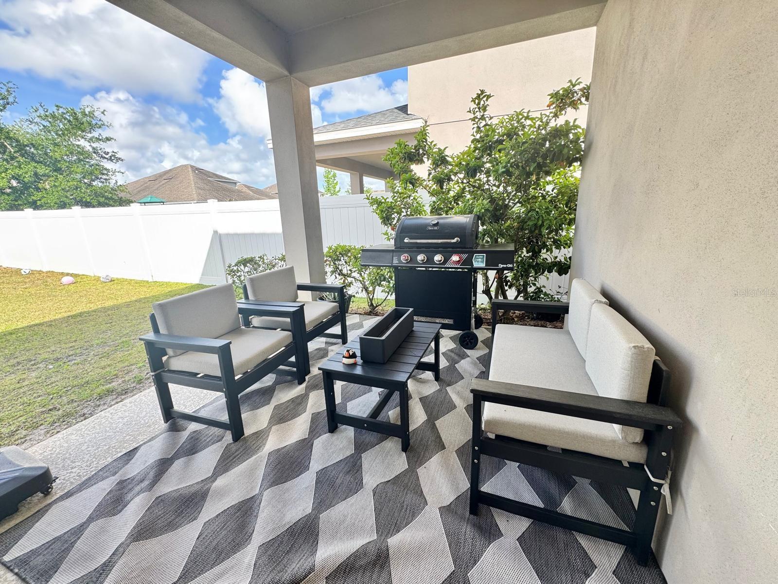 RANDAL PARK PH 5 - Residential Lease