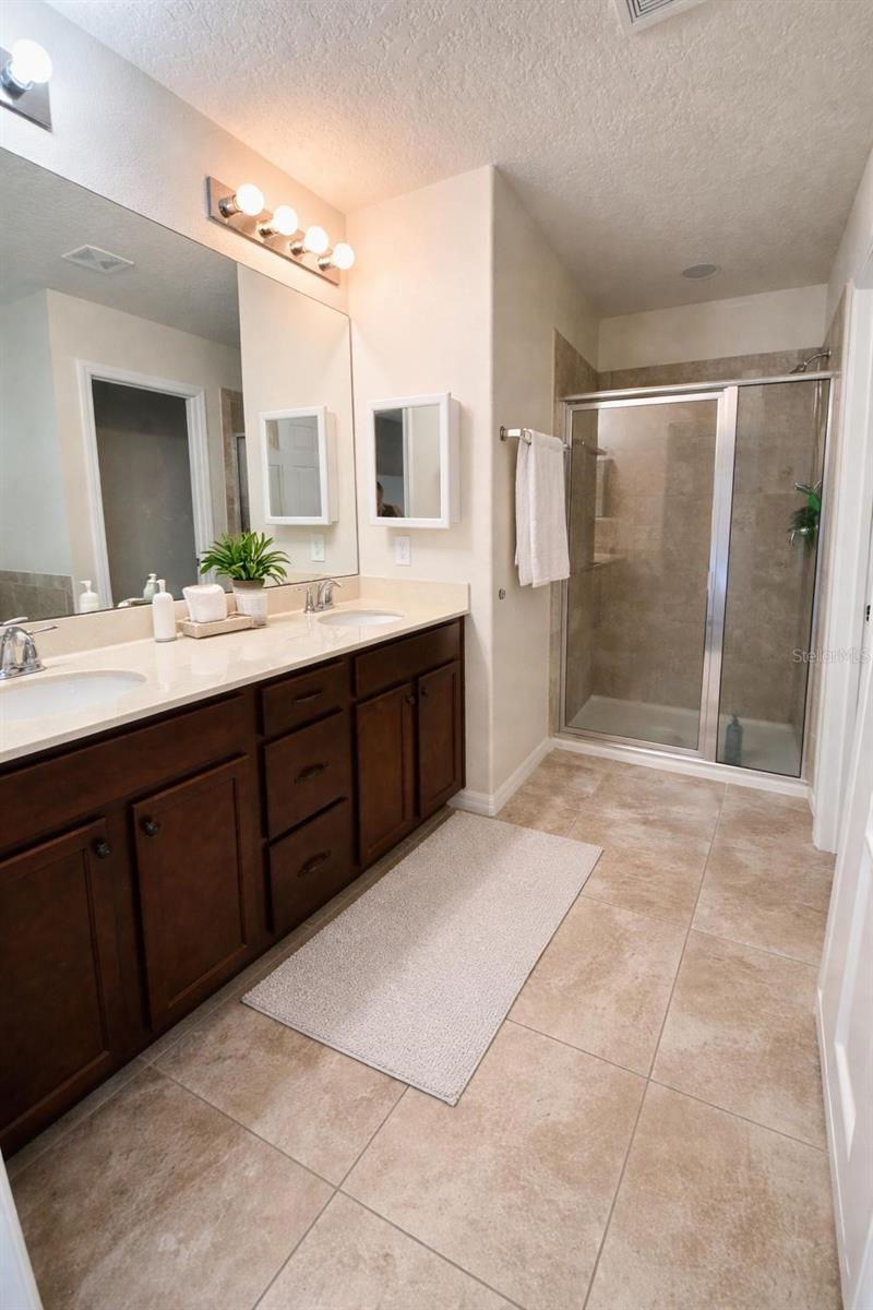 RANDAL PARK PH 5 - Residential Lease
