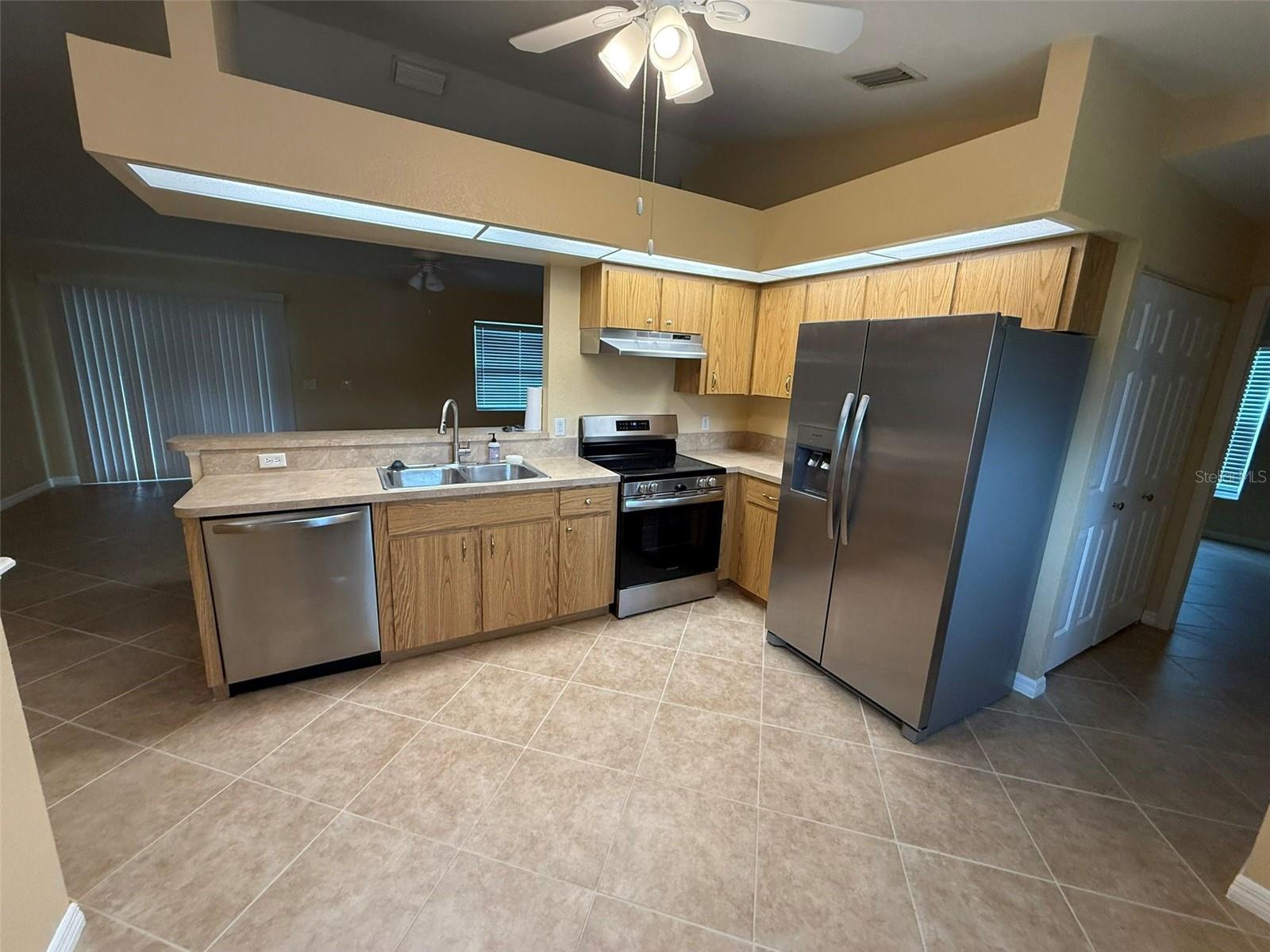 PORT CHARLOTTE SUB 36 - Residential Lease