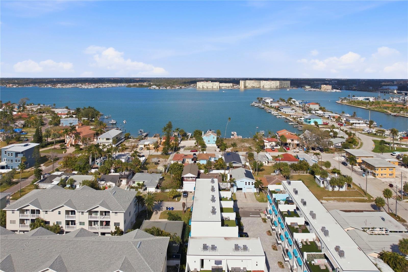LONE PALM BEACH 4TH ADD - Residential