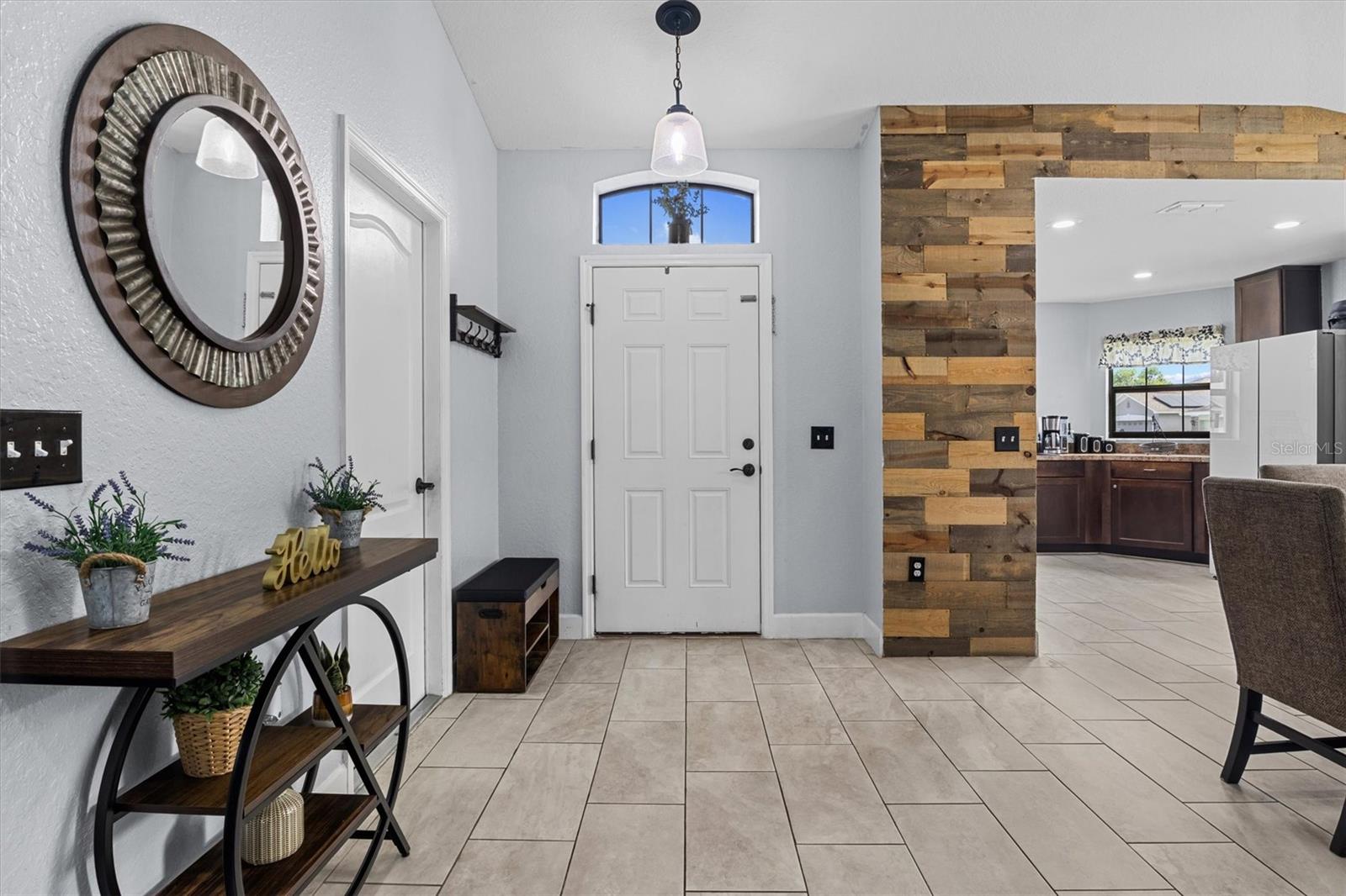 LAKE GIBSON XING - Residential