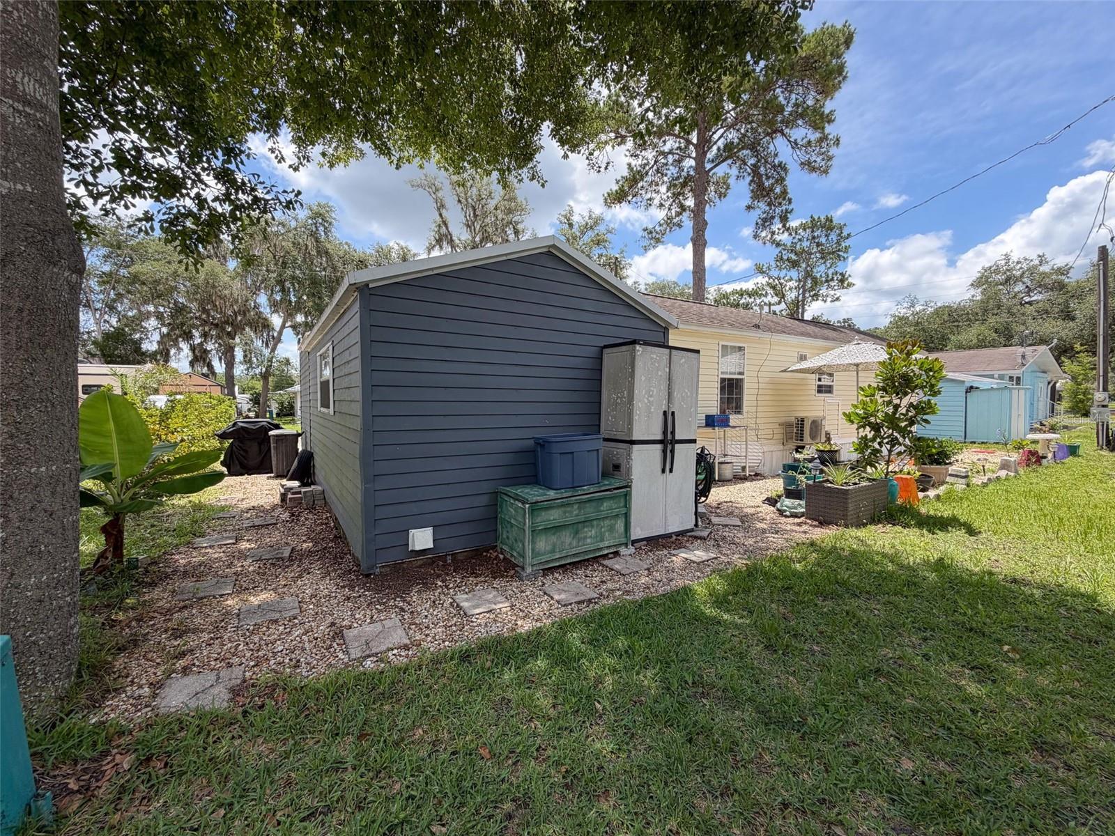 CAMPERS HOLIDAY - Residential